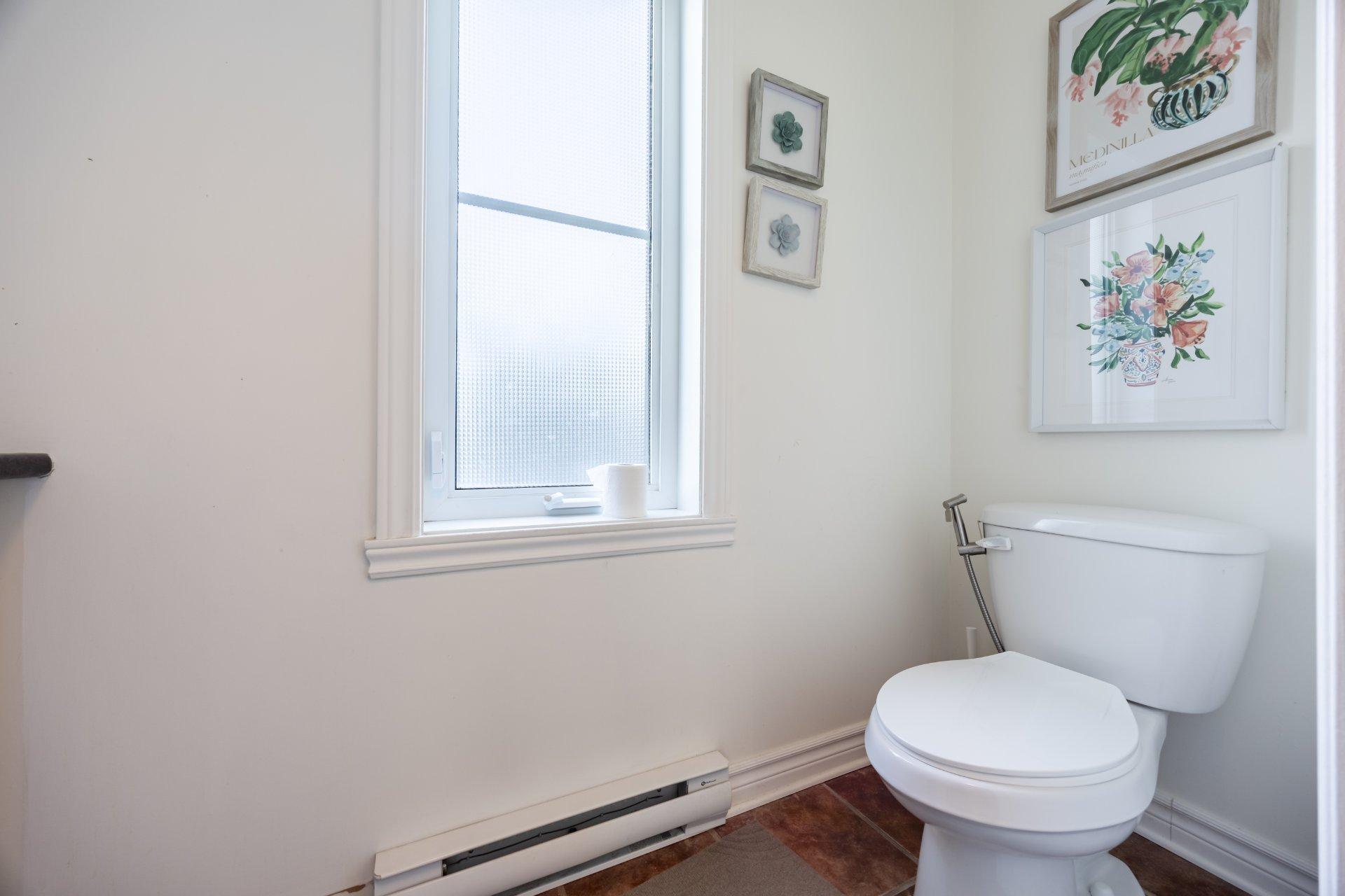 









6464


Rue Claudel

,
Brossard,




QC
J4Z0G8

