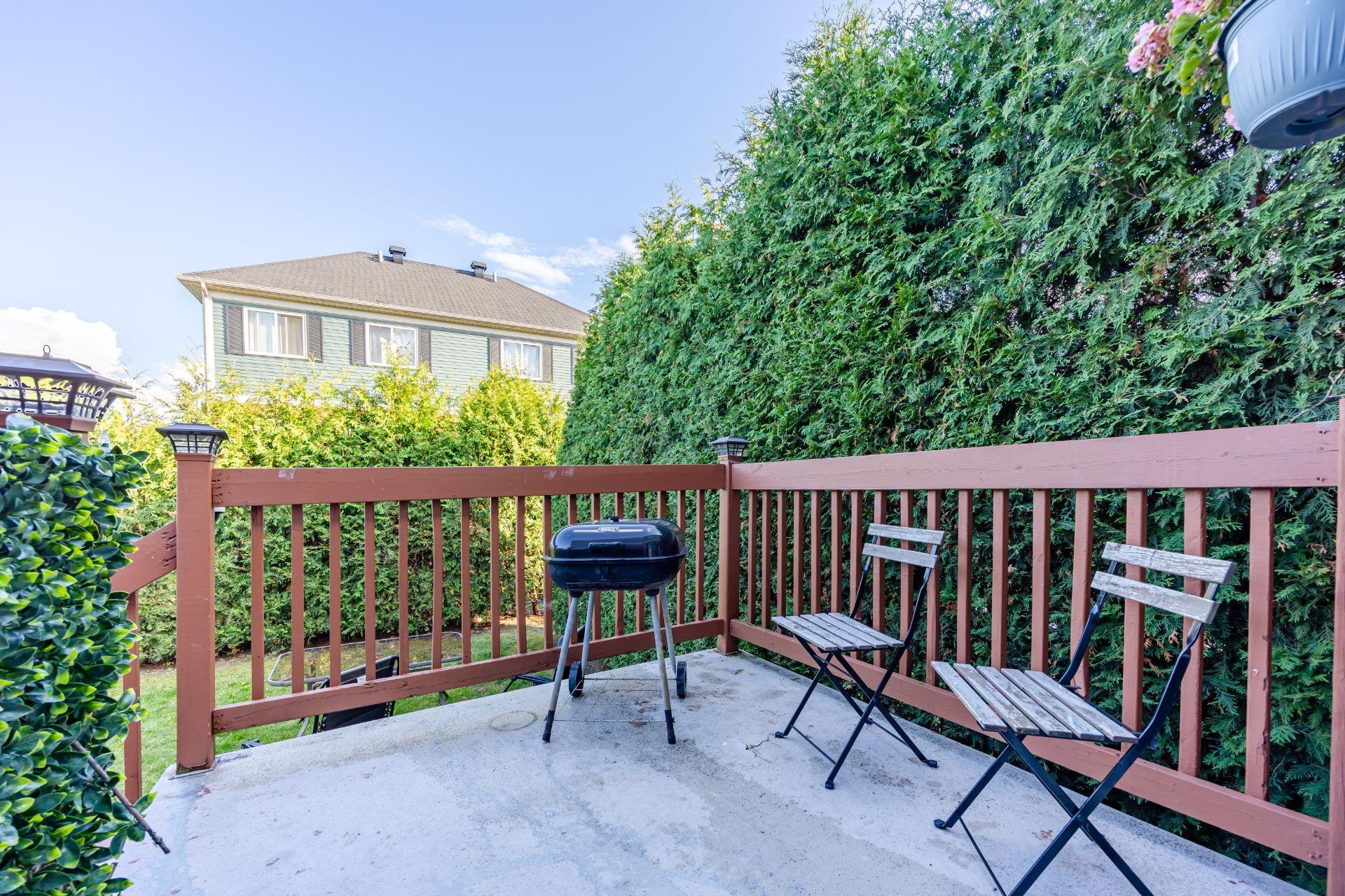 









6464


Rue Claudel

,
Brossard,




QC
J4Z0G8

