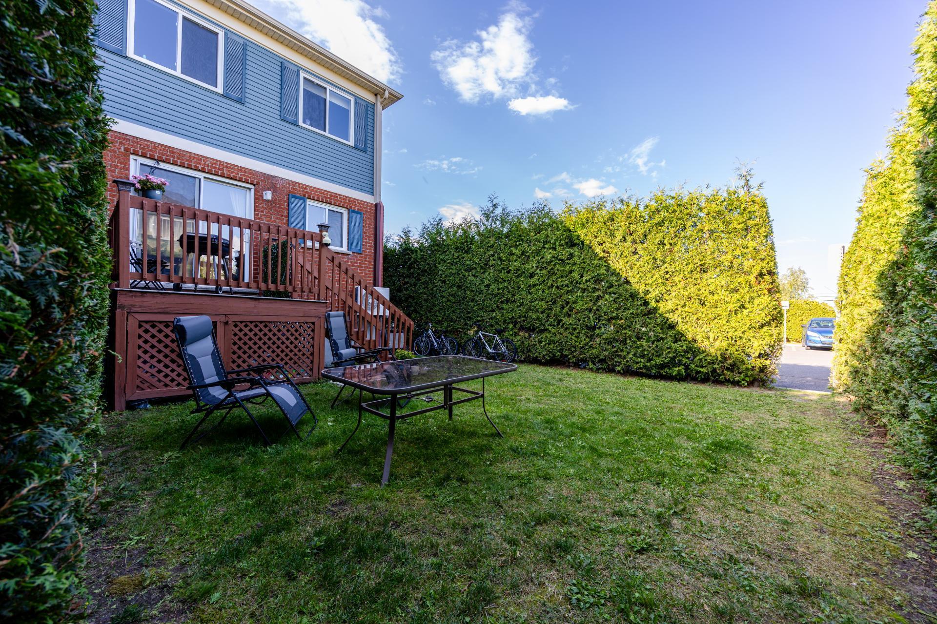 









6464


Rue Claudel

,
Brossard,




QC
J4Z0G8

