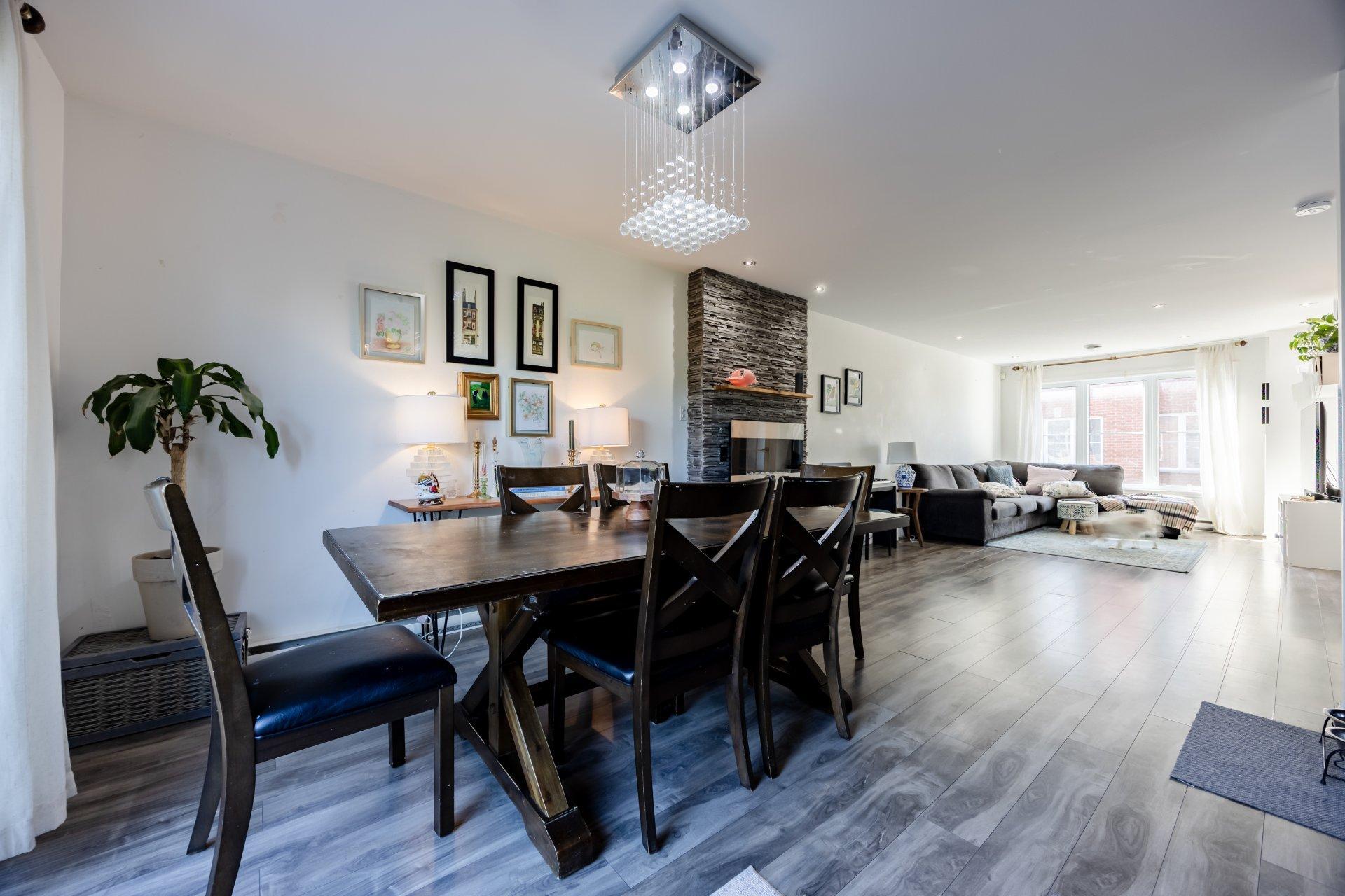 









6464


Rue Claudel

,
Brossard,




QC
J4Z0G8

