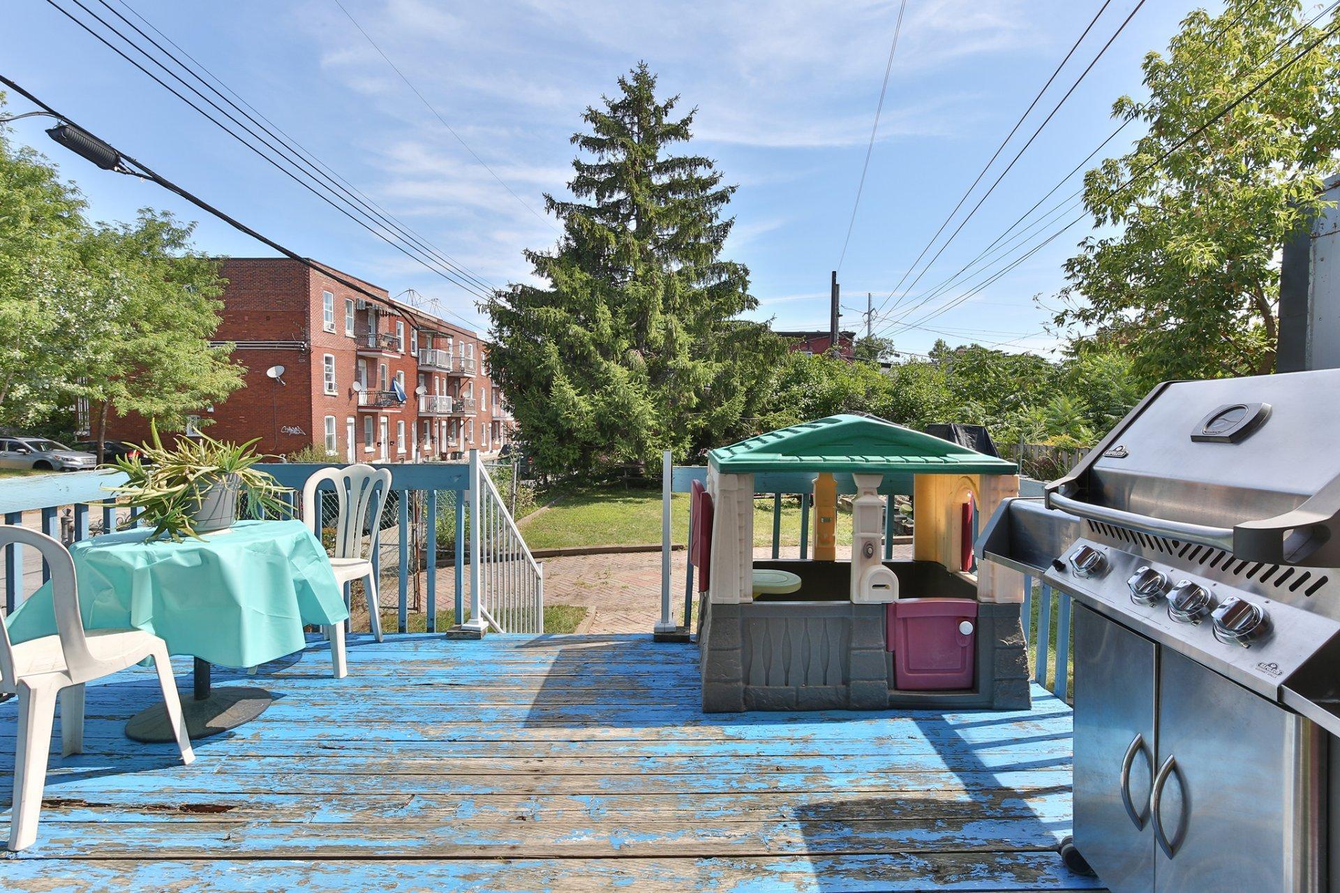 









5400

 - 5402


Rue York

,
Montréal (Le Sud-Ouest),




QC
H4E4E3


