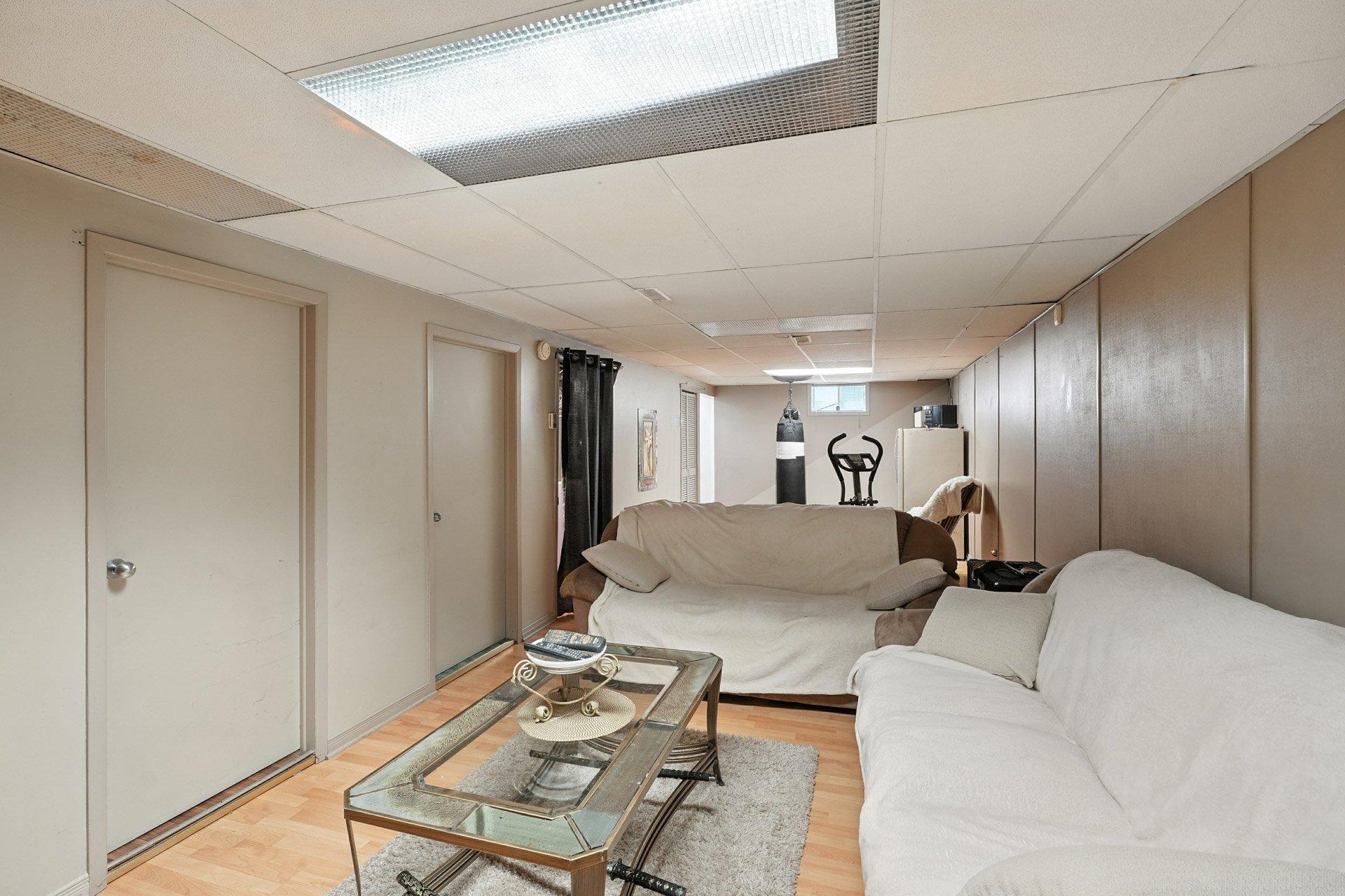 









446


Rue Duquette O.

,
Gatineau (Gatineau),




QC
J8P3A9

