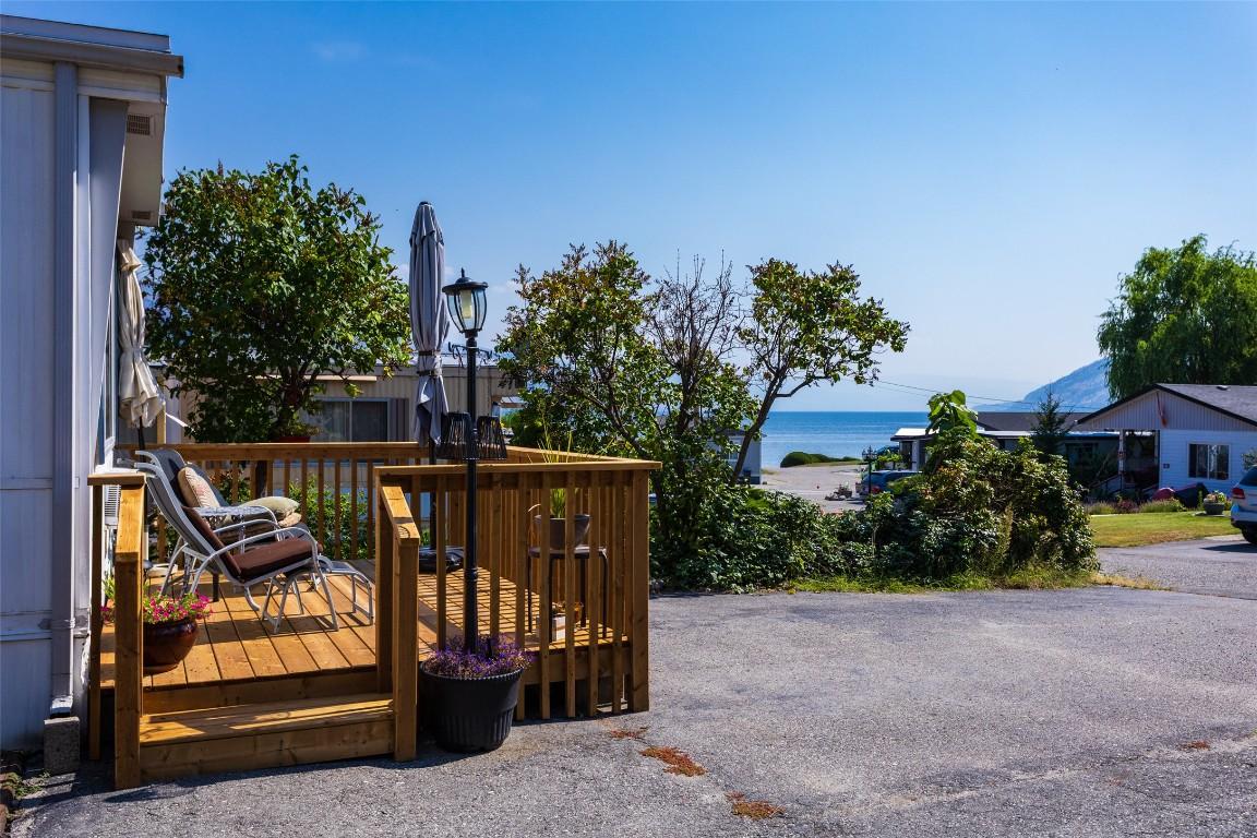 









6711


97

Highway, 13,
Peachland,




BC
V0H 1X9

