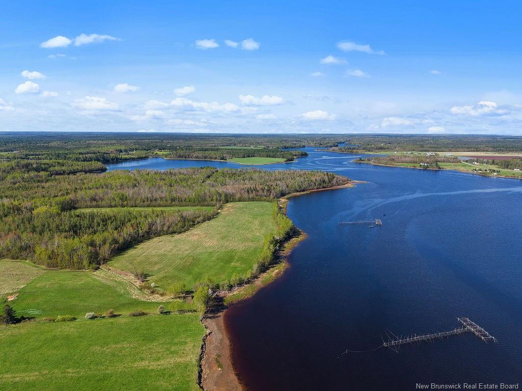 









Lot


Route 117

,
Black River Bridge,







NB
E1M 5M9

