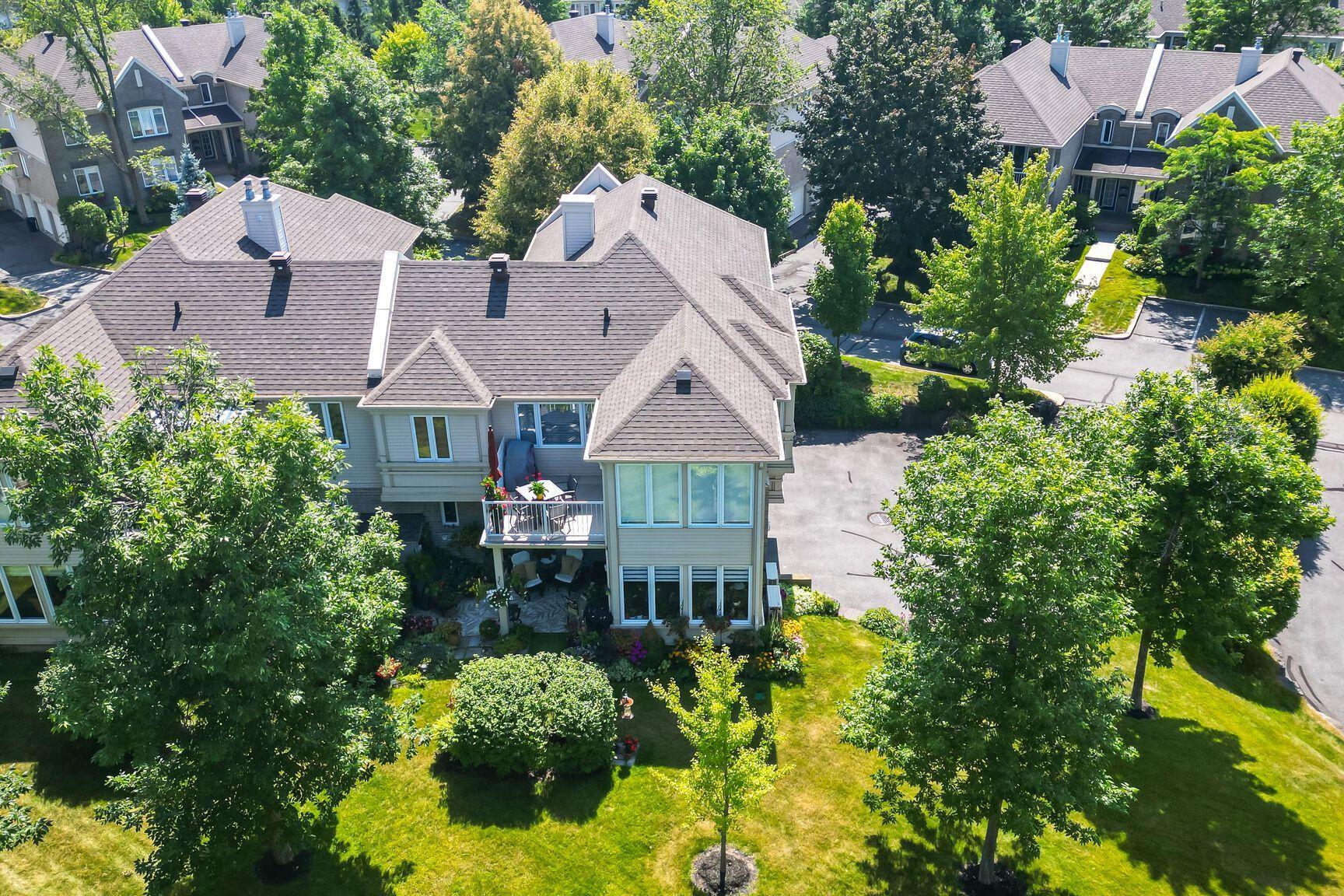 









680


Rue Paul-Doyon

, 13,
Boucherville,




QC
J4B8S8

