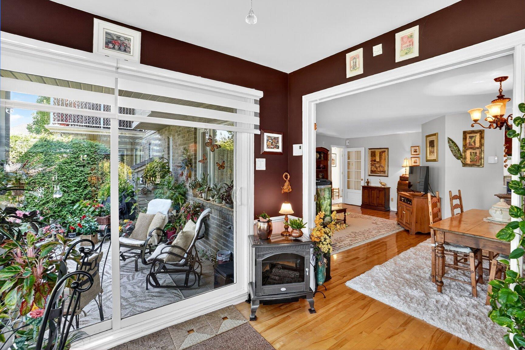 









680


Rue Paul-Doyon

, 13,
Boucherville,




QC
J4B8S8

