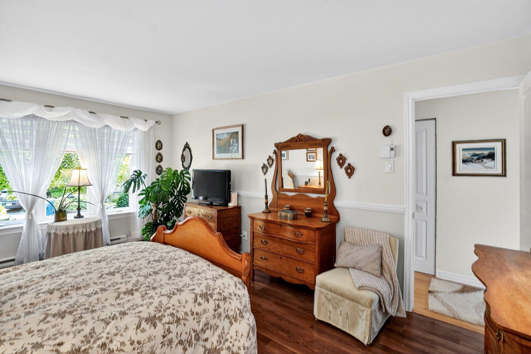









680


Rue Paul-Doyon

, 13,
Boucherville,




QC
J4B8S8

