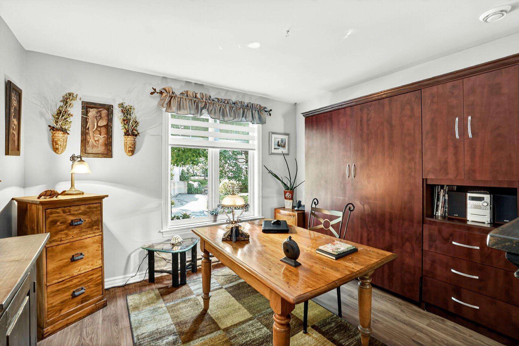 









680


Rue Paul-Doyon

, 13,
Boucherville,




QC
J4B8S8

