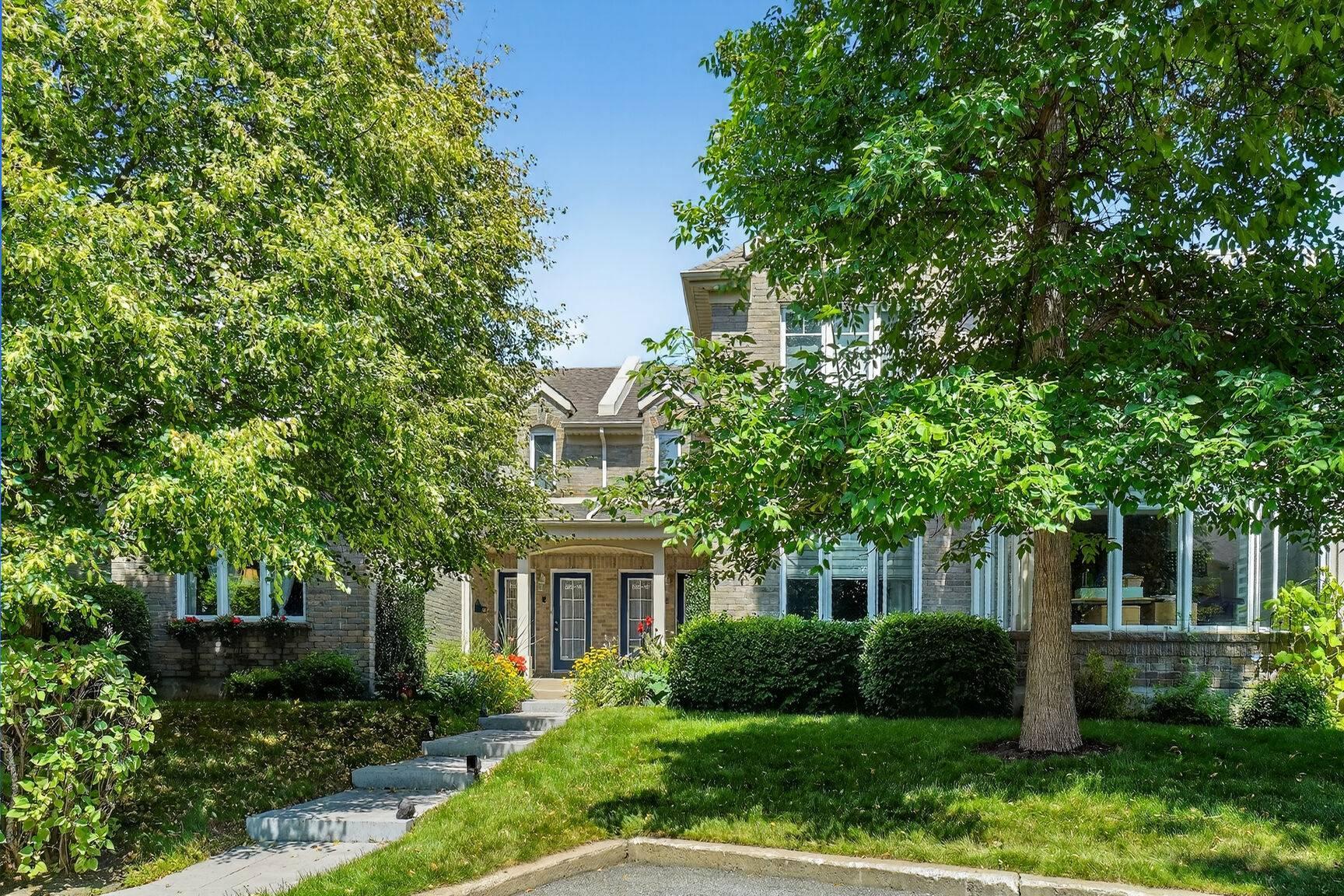 









680


Rue Paul-Doyon

, 13,
Boucherville,




QC
J4B8S8

