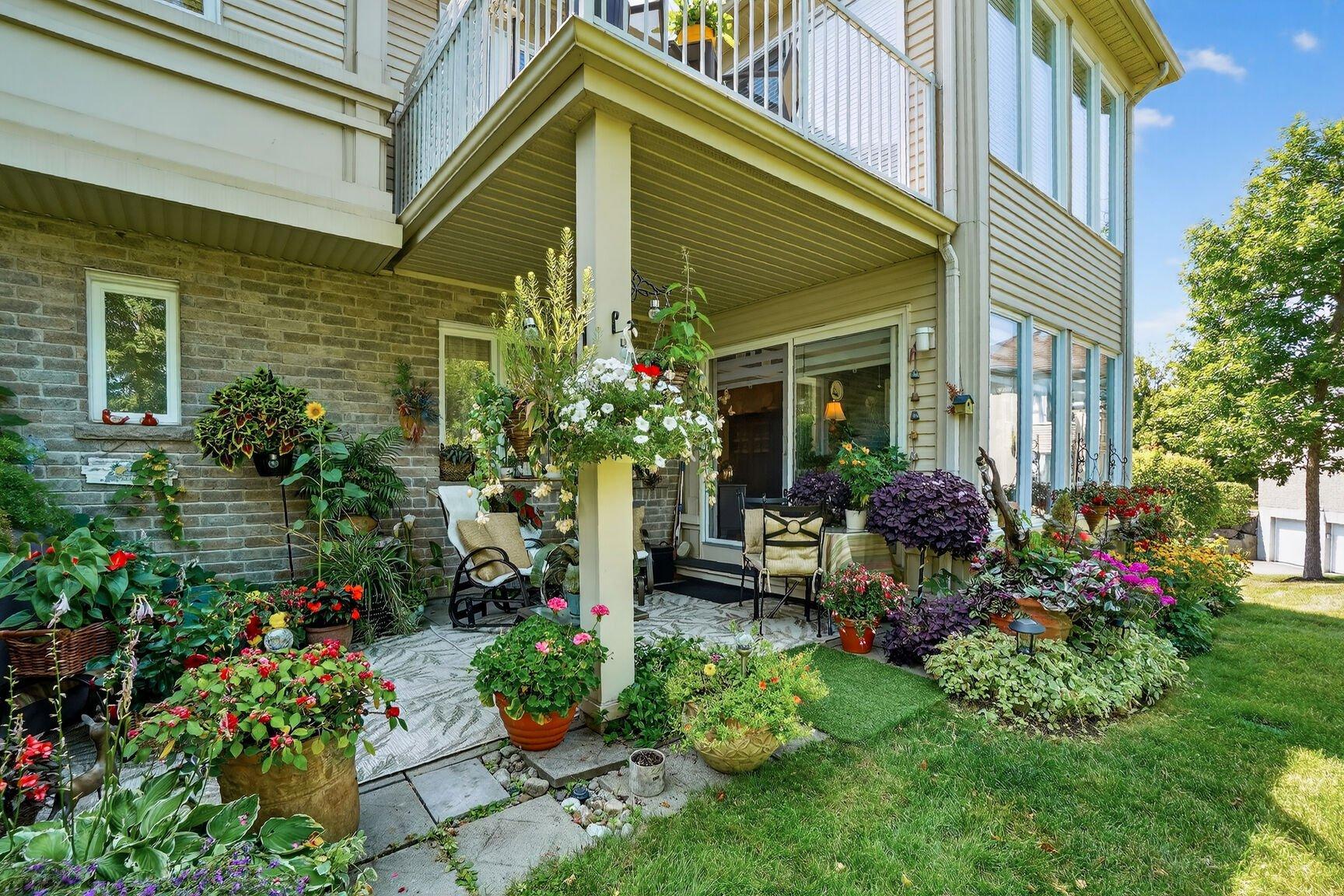 









680


Rue Paul-Doyon

, 13,
Boucherville,




QC
J4B8S8

