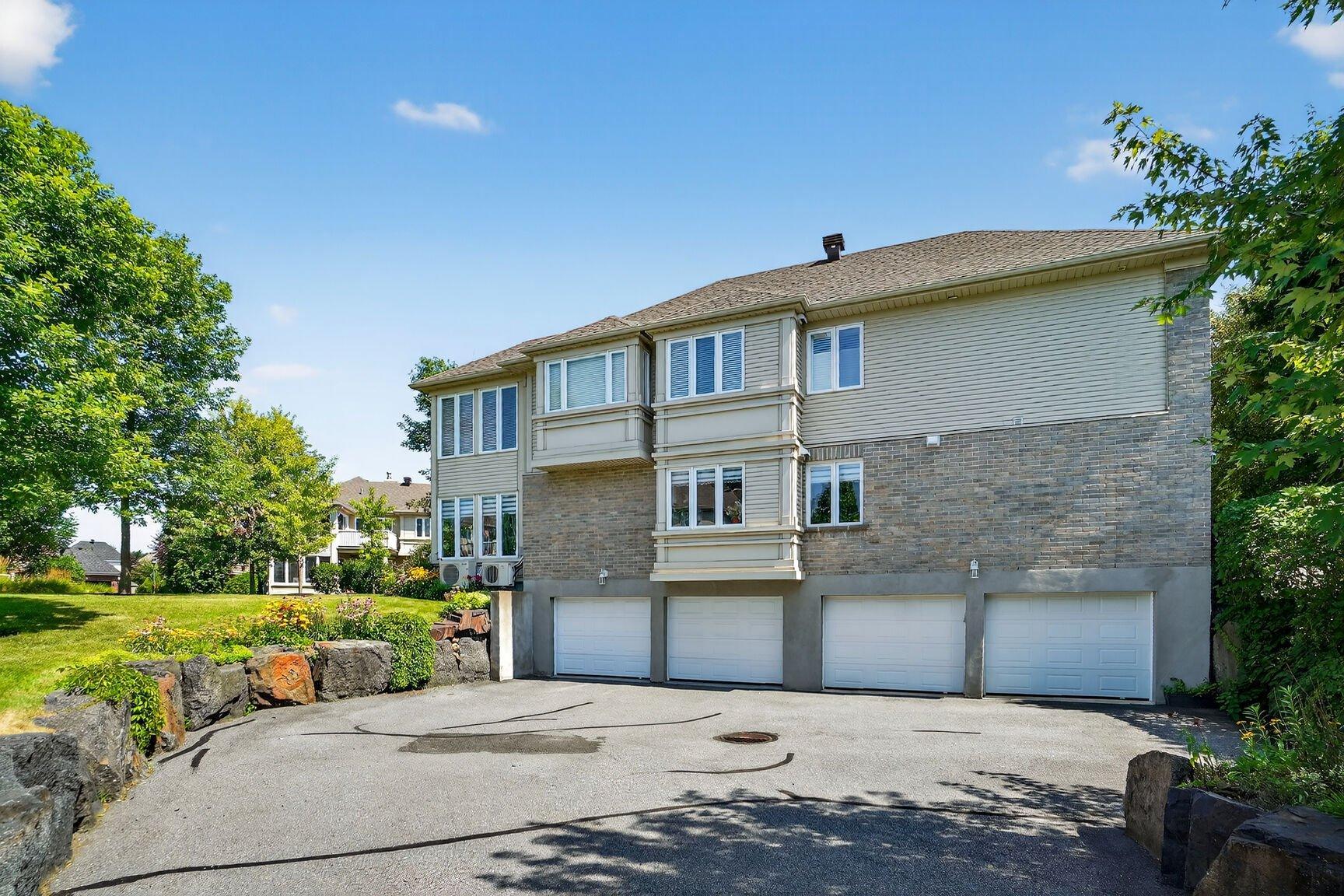 









680


Rue Paul-Doyon

, 13,
Boucherville,




QC
J4B8S8

