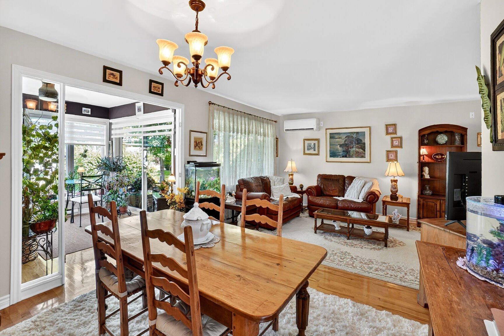 









680


Rue Paul-Doyon

, 13,
Boucherville,




QC
J4B8S8

