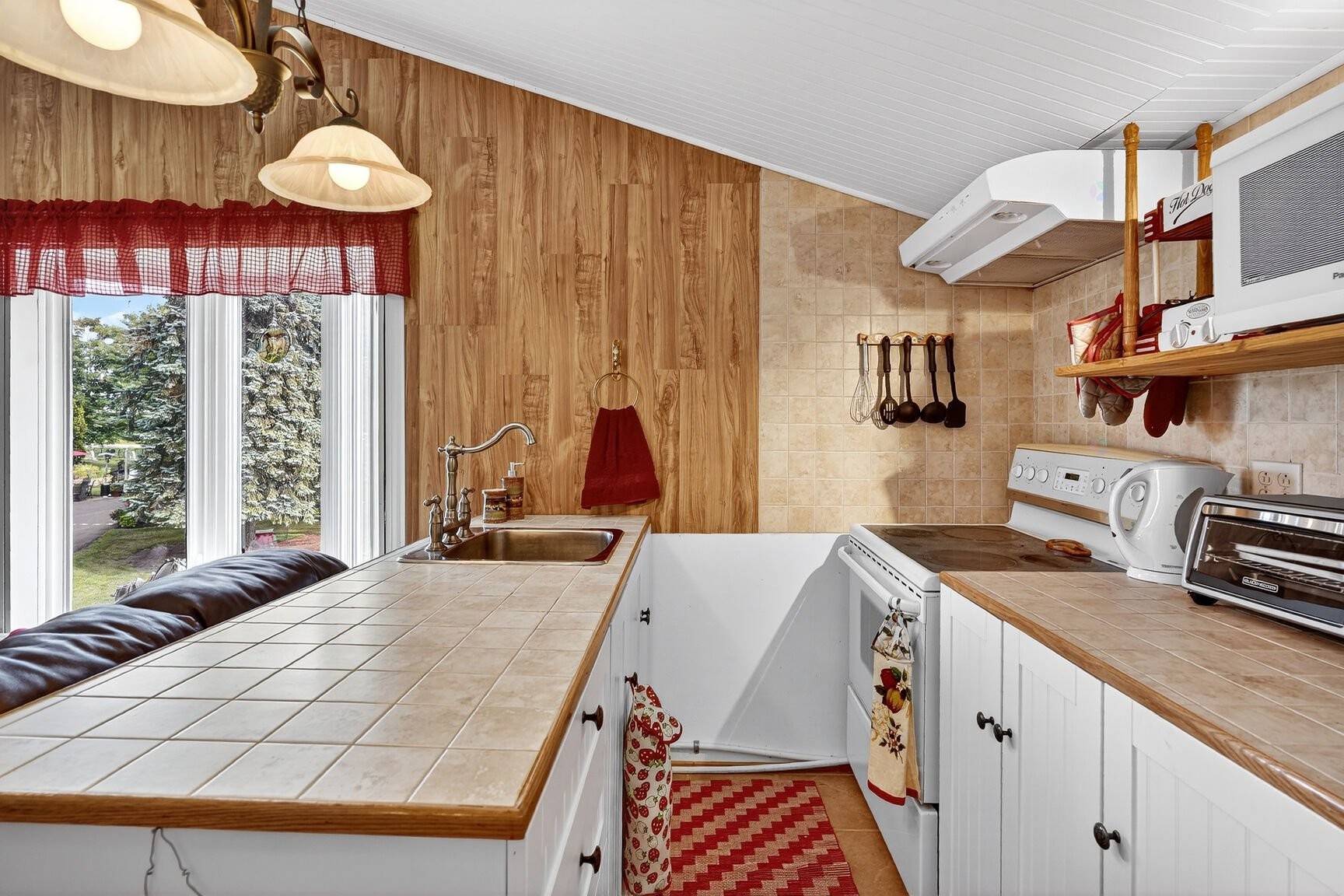 









186


Rg Ste-Sophie

,
Oka,







QC
J0N1E0

