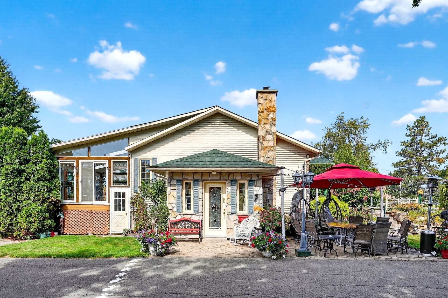 









186


Rg Ste-Sophie

,
Oka,







QC
J0N1E0

