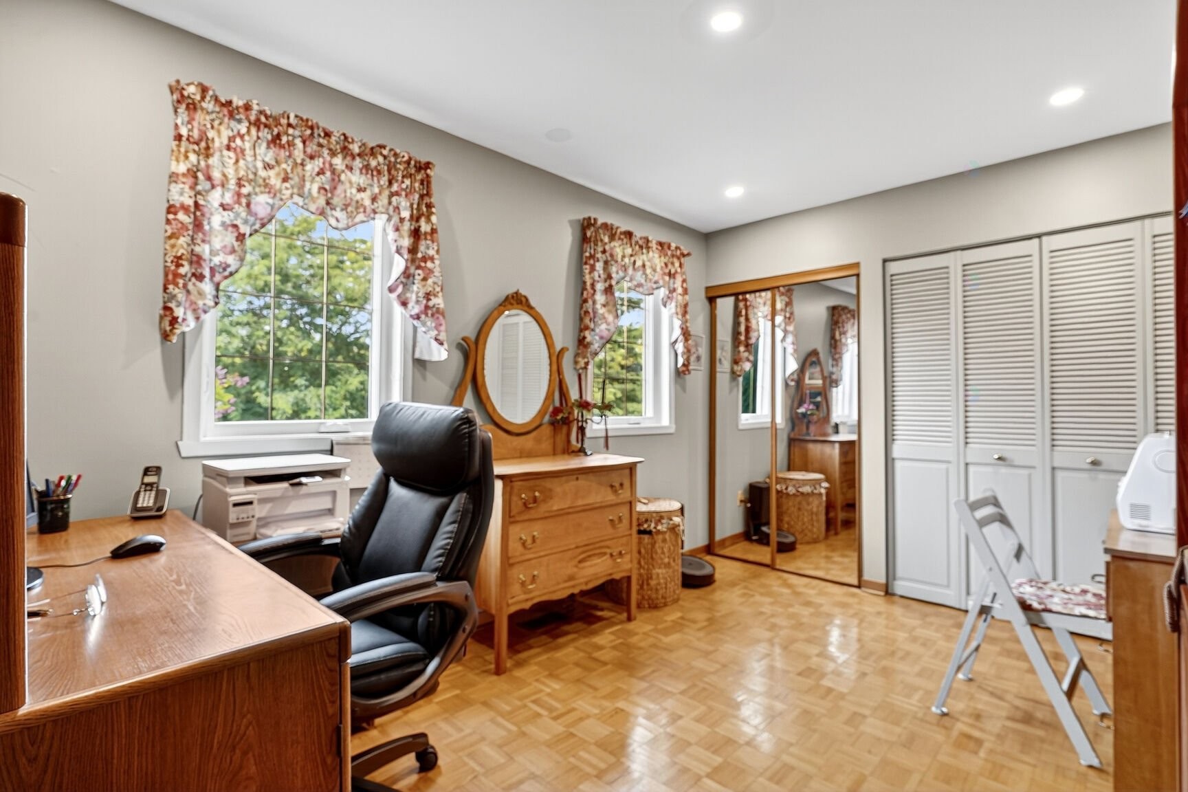 









186


Rg Ste-Sophie

,
Oka,







QC
J0N1E0

