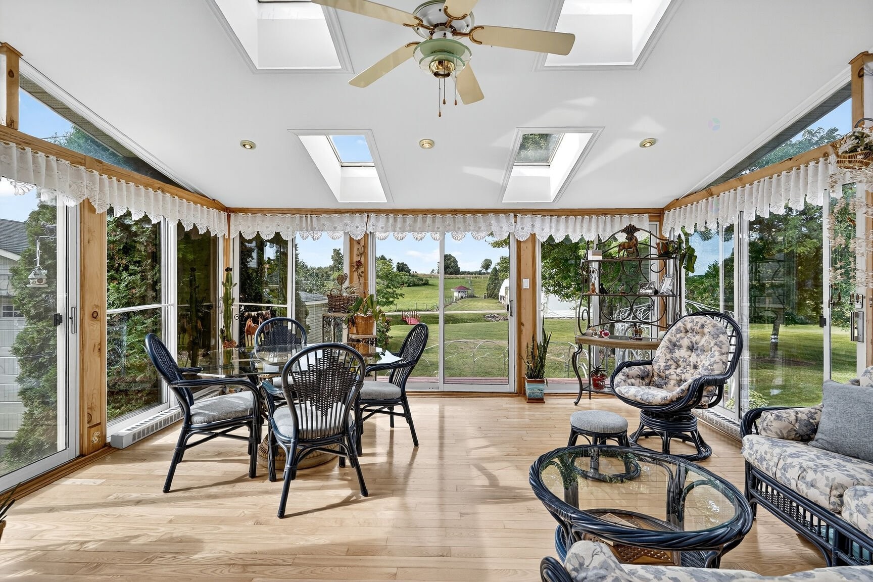 









186


Rg Ste-Sophie

,
Oka,







QC
J0N1E0

