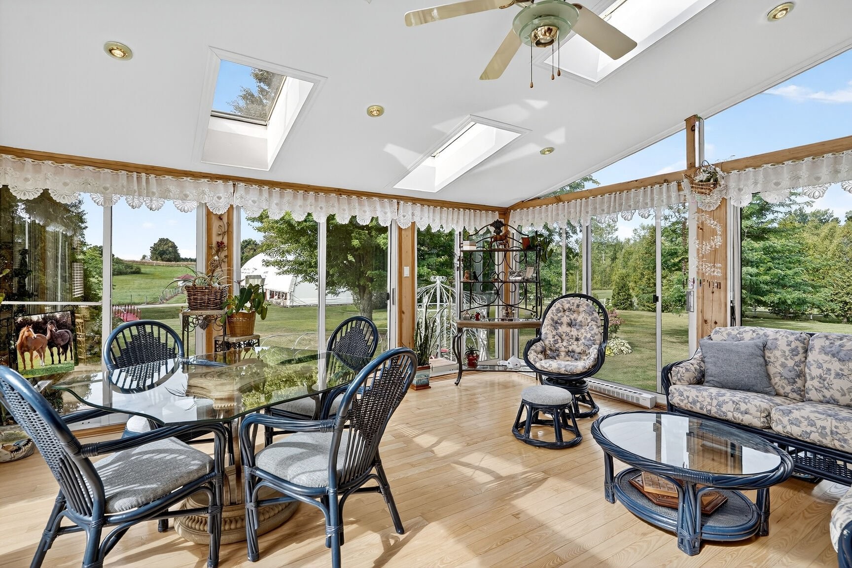 









186


Rg Ste-Sophie

,
Oka,







QC
J0N1E0

