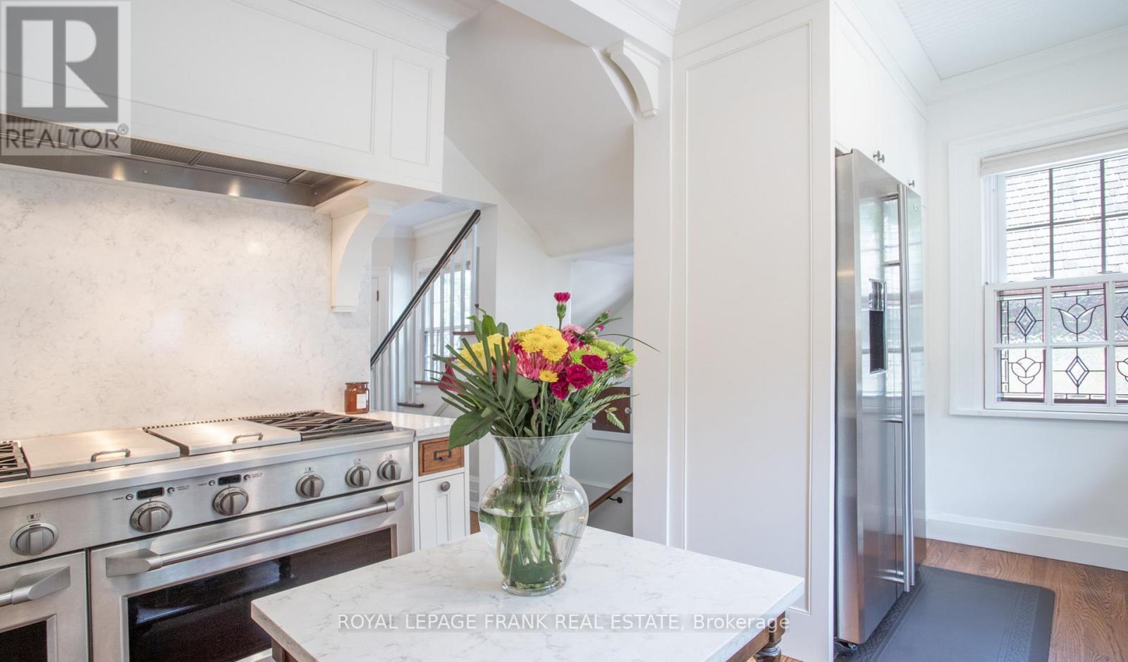 












421 MARY STREET N

,
Oshawa (O'Neill),




Ontario
L1G5E2

