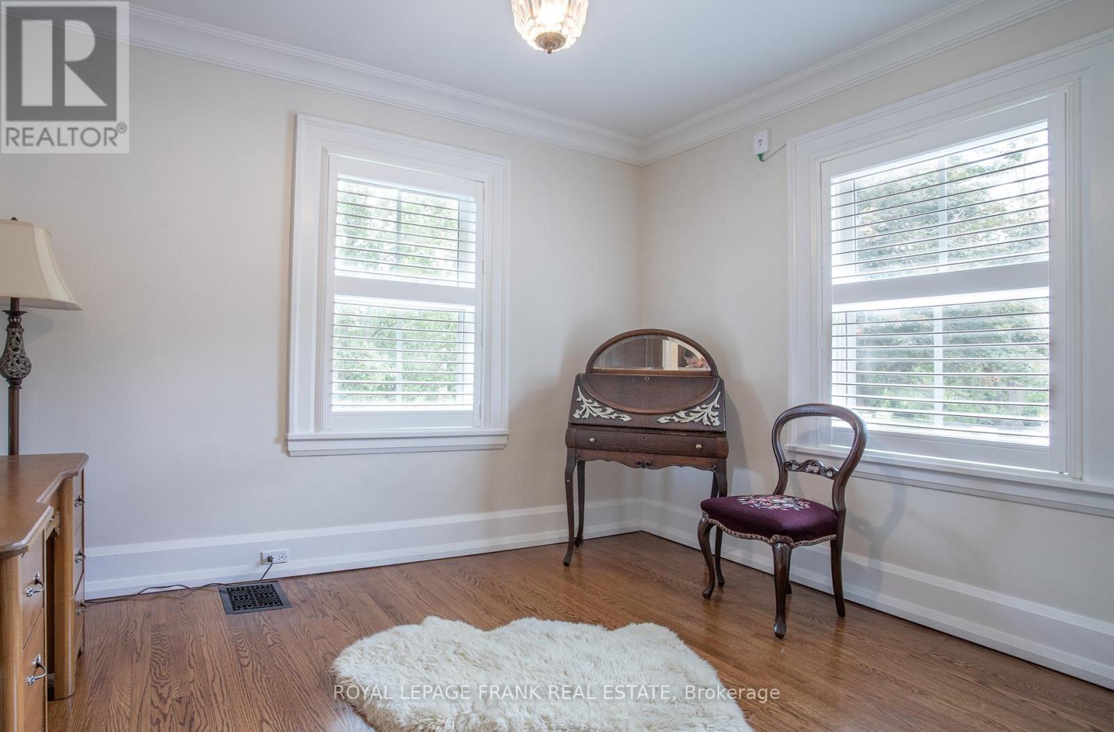 












421 MARY STREET N

,
Oshawa (O'Neill),




Ontario
L1G5E2

