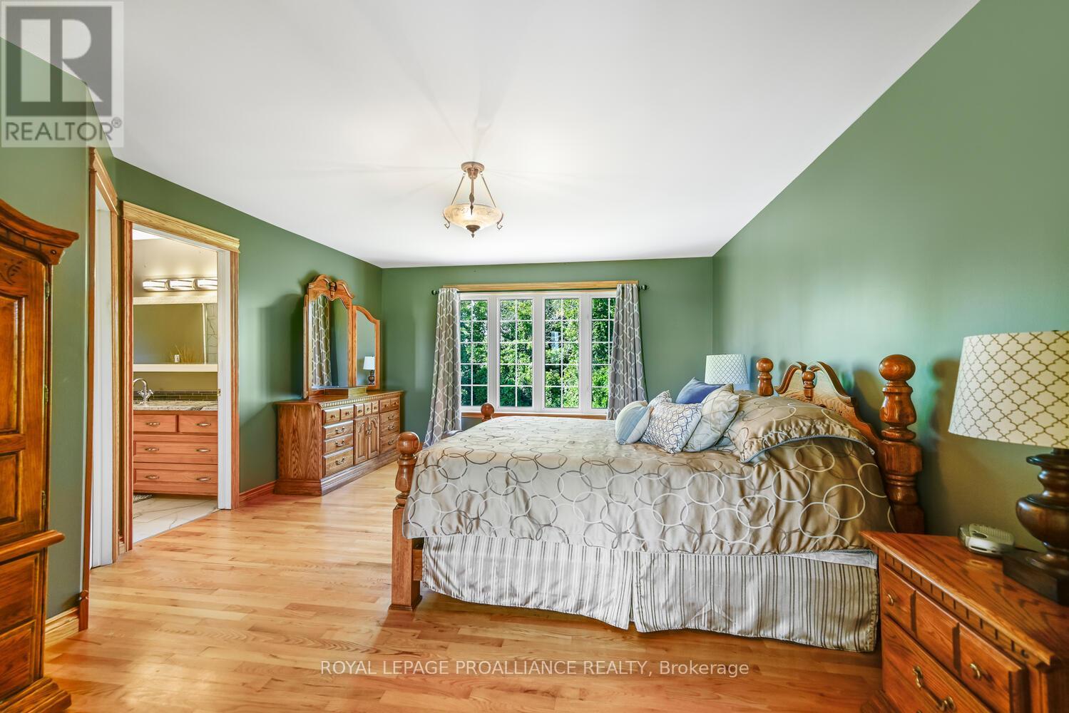 












3560/3562 WEIR ROAD

,
Edwardsburgh/Cardinal,




Ontario
K0E1X0

