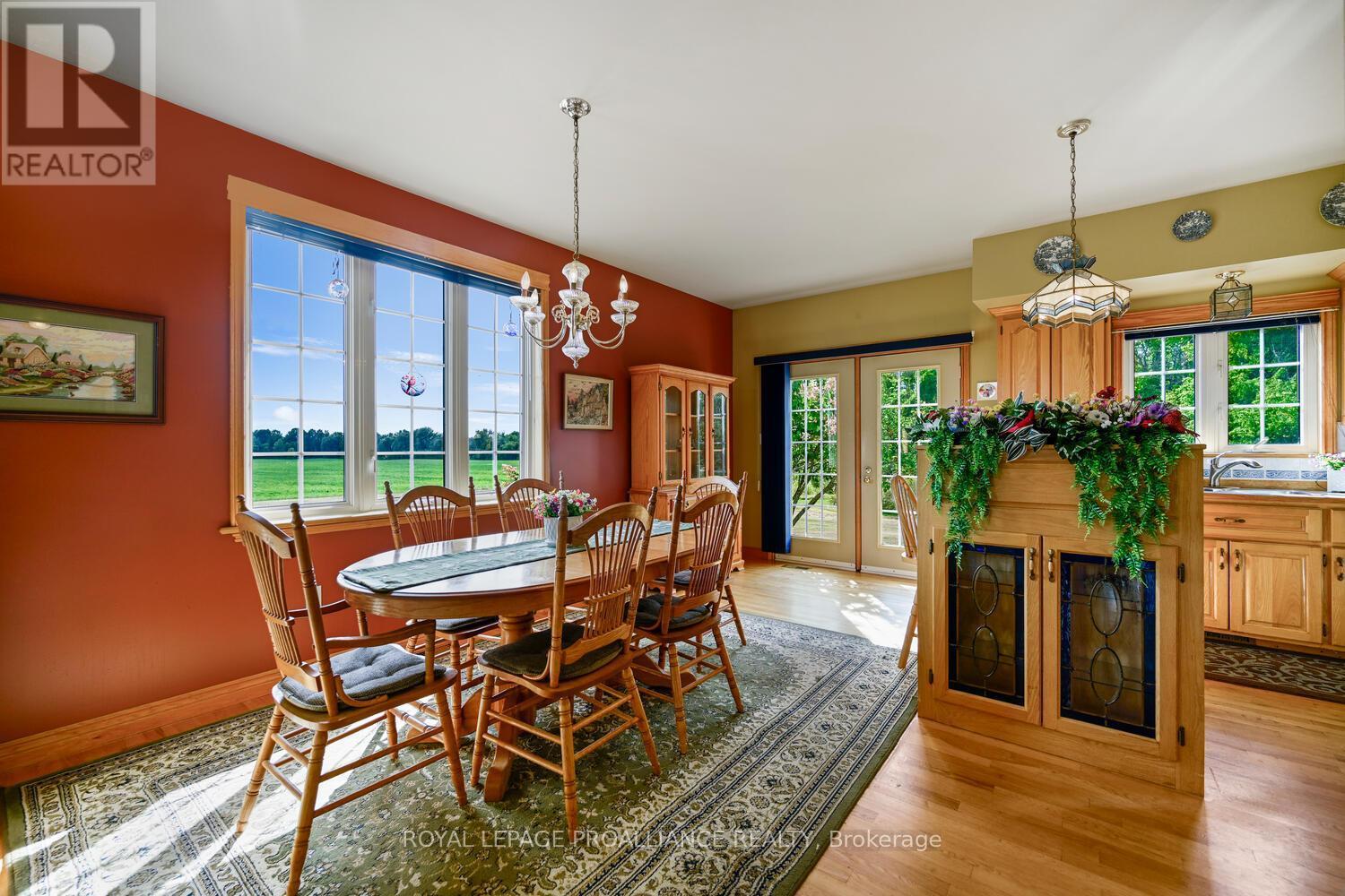 












3560/3562 WEIR ROAD

,
Edwardsburgh/Cardinal,




Ontario
K0E1X0

