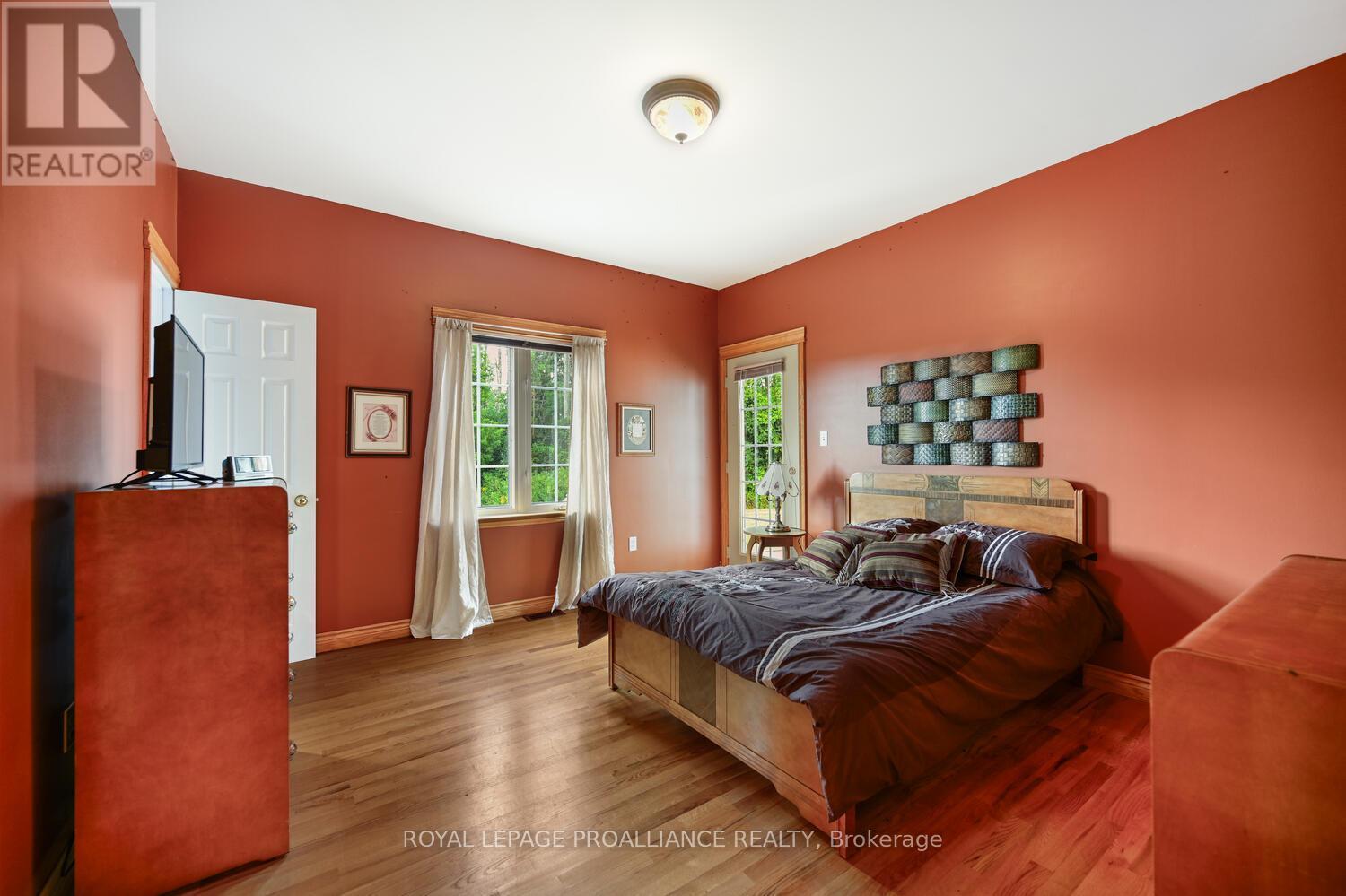












3560/3562 WEIR ROAD

,
Edwardsburgh/Cardinal,




Ontario
K0E1X0

