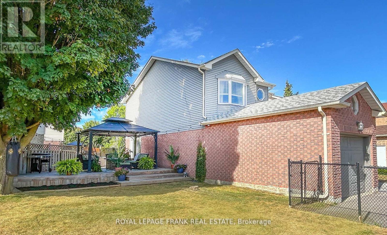 












22 WINDHAM CRESCENT

,
Clarington (Courtice),




Ontario
L1E1Y7

