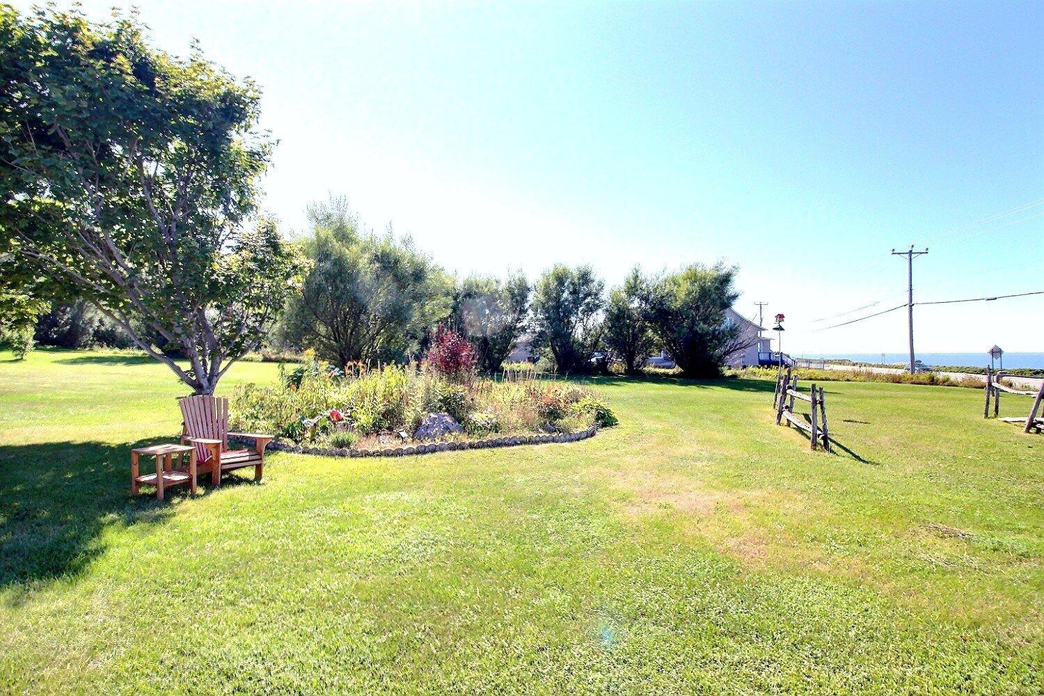 









234


Route 132

,
Baie-des-Sables,




QC
G0J1C0

