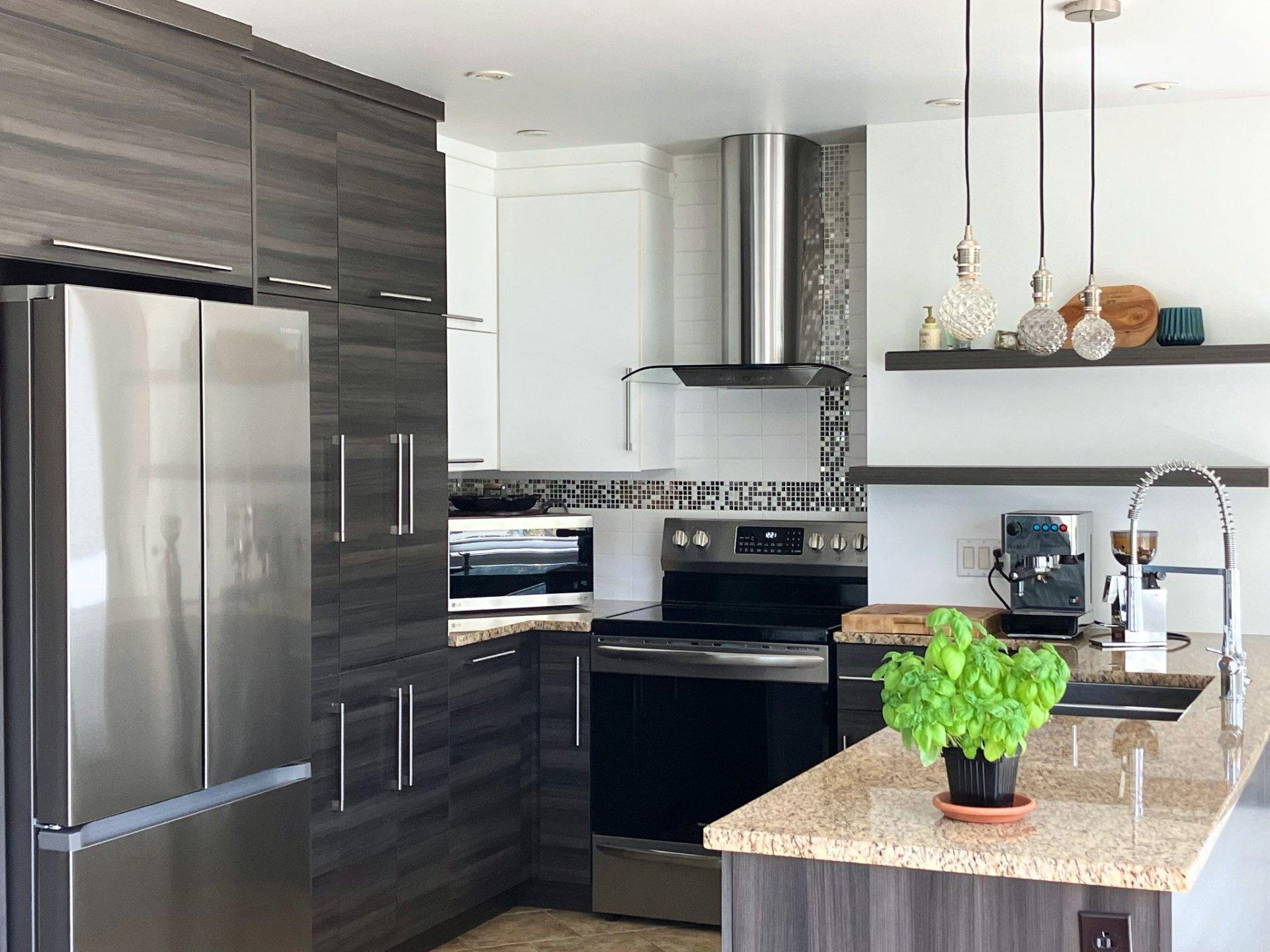 









234


Route 132

,
Baie-des-Sables,




QC
G0J1C0

