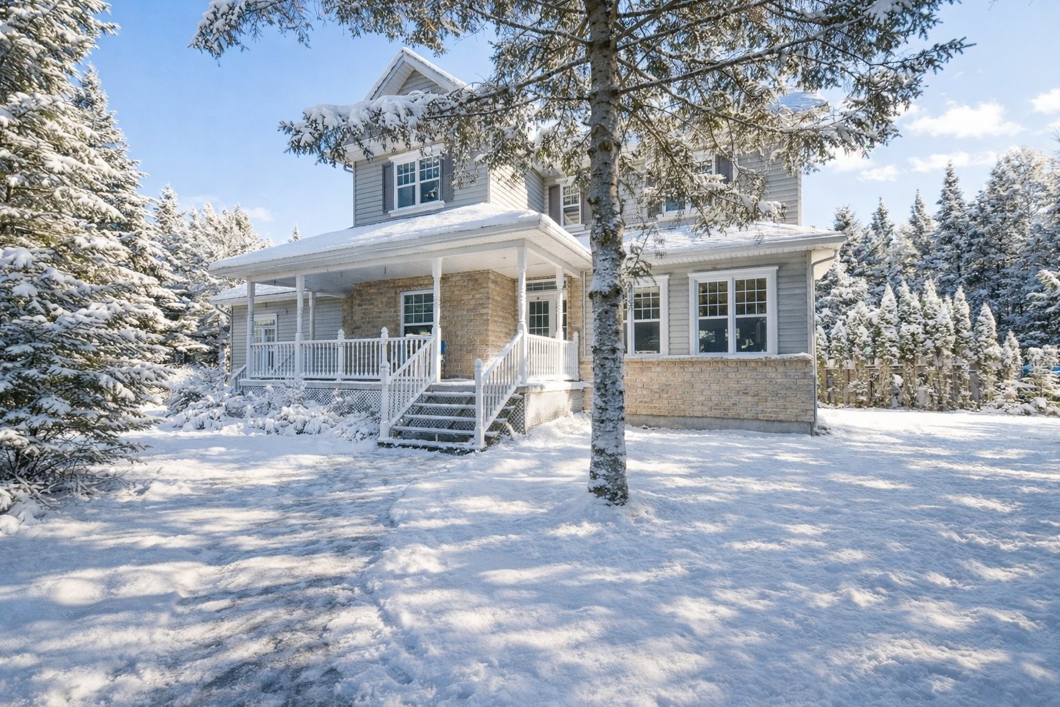 









465


Rue des Lilas

,
Sainte-Adèle,




QC
J8B0A1

