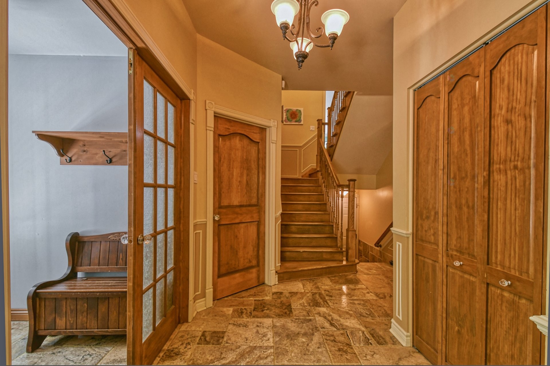 









465


Rue des Lilas

,
Sainte-Adèle,




QC
J8B0A1

