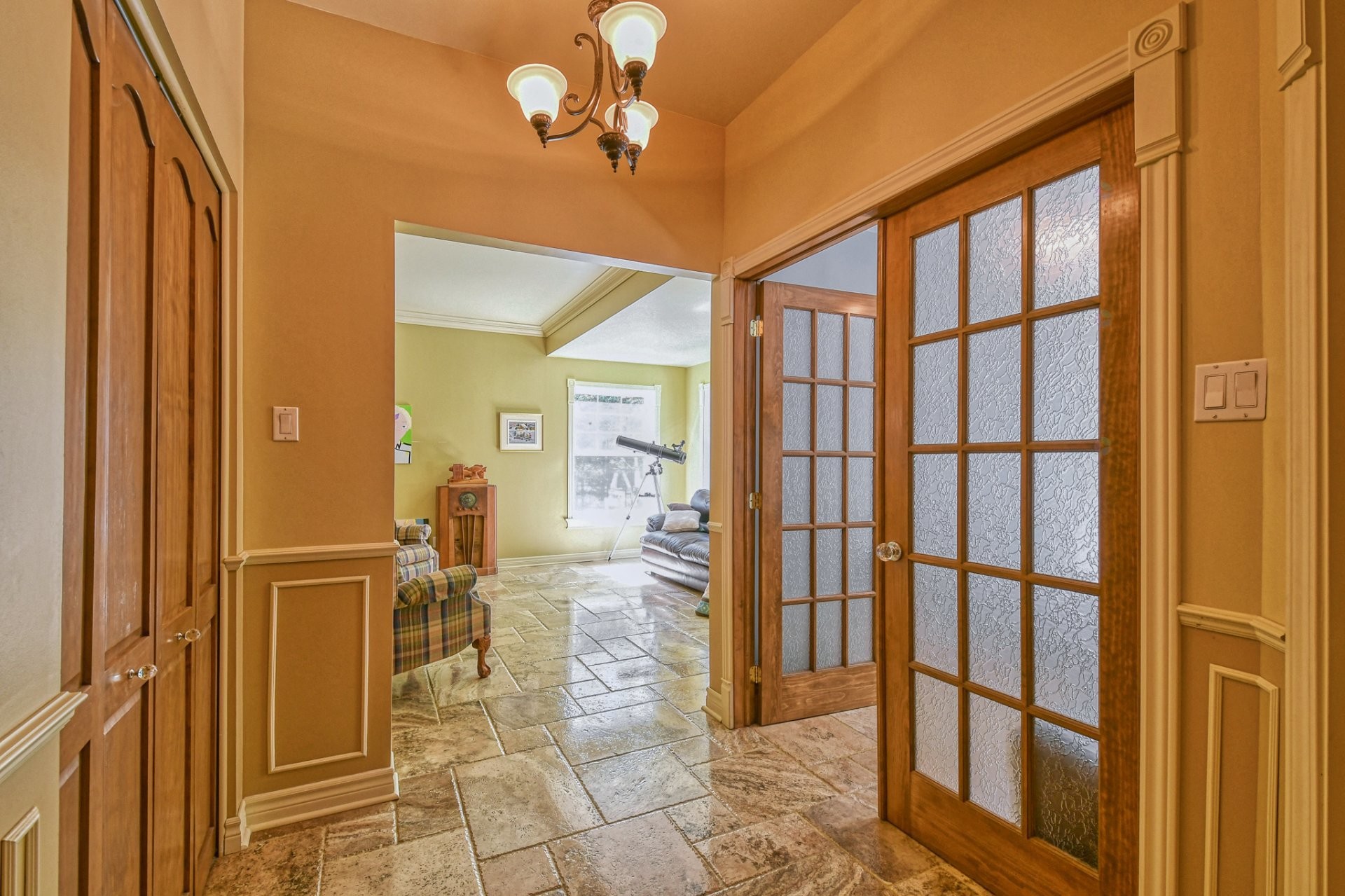 









465


Rue des Lilas

,
Sainte-Adèle,




QC
J8B0A1

