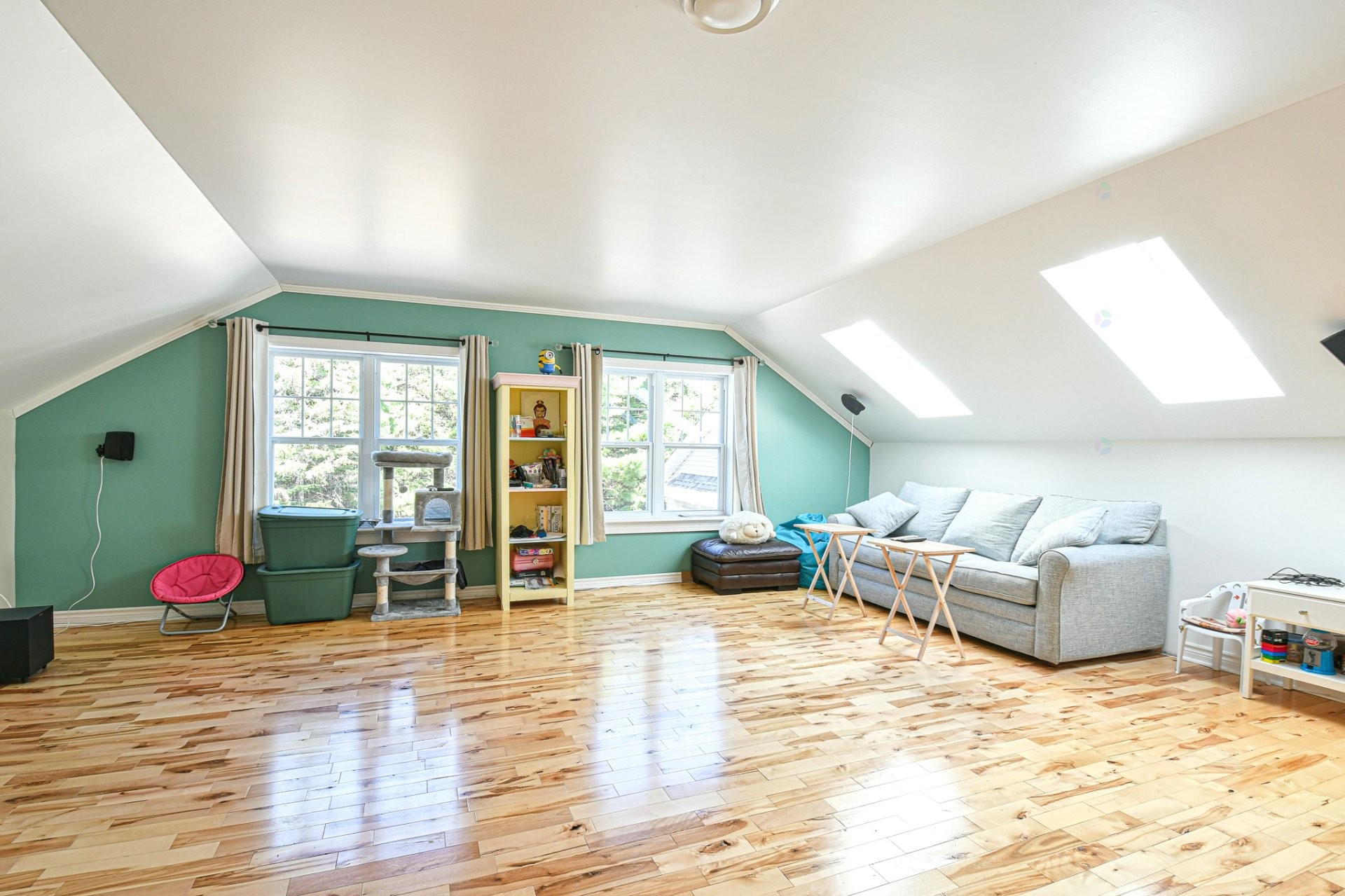 









465


Rue des Lilas

,
Sainte-Adèle,




QC
J8B0A1

