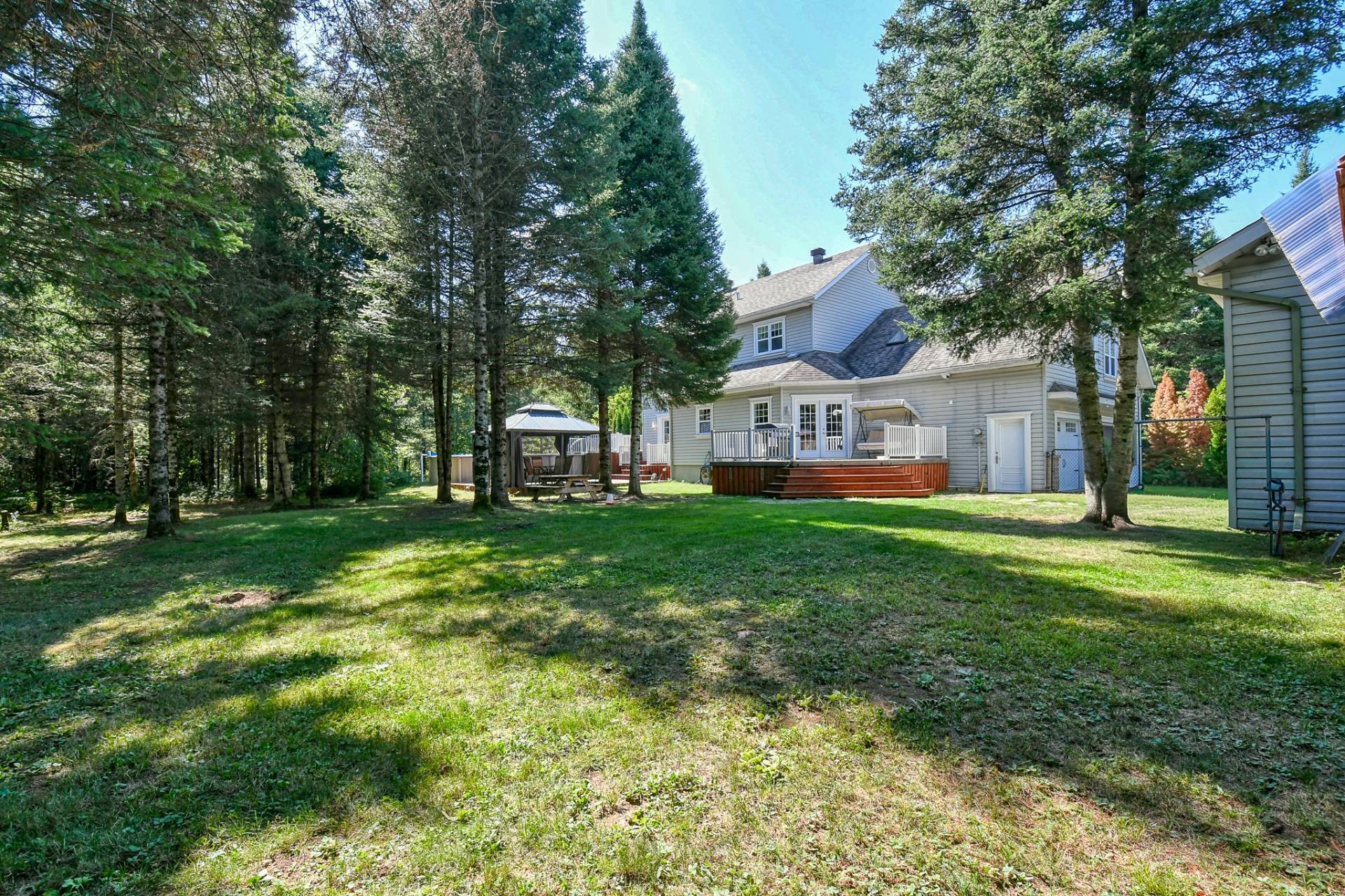 









465


Rue des Lilas

,
Sainte-Adèle,




QC
J8B0A1

