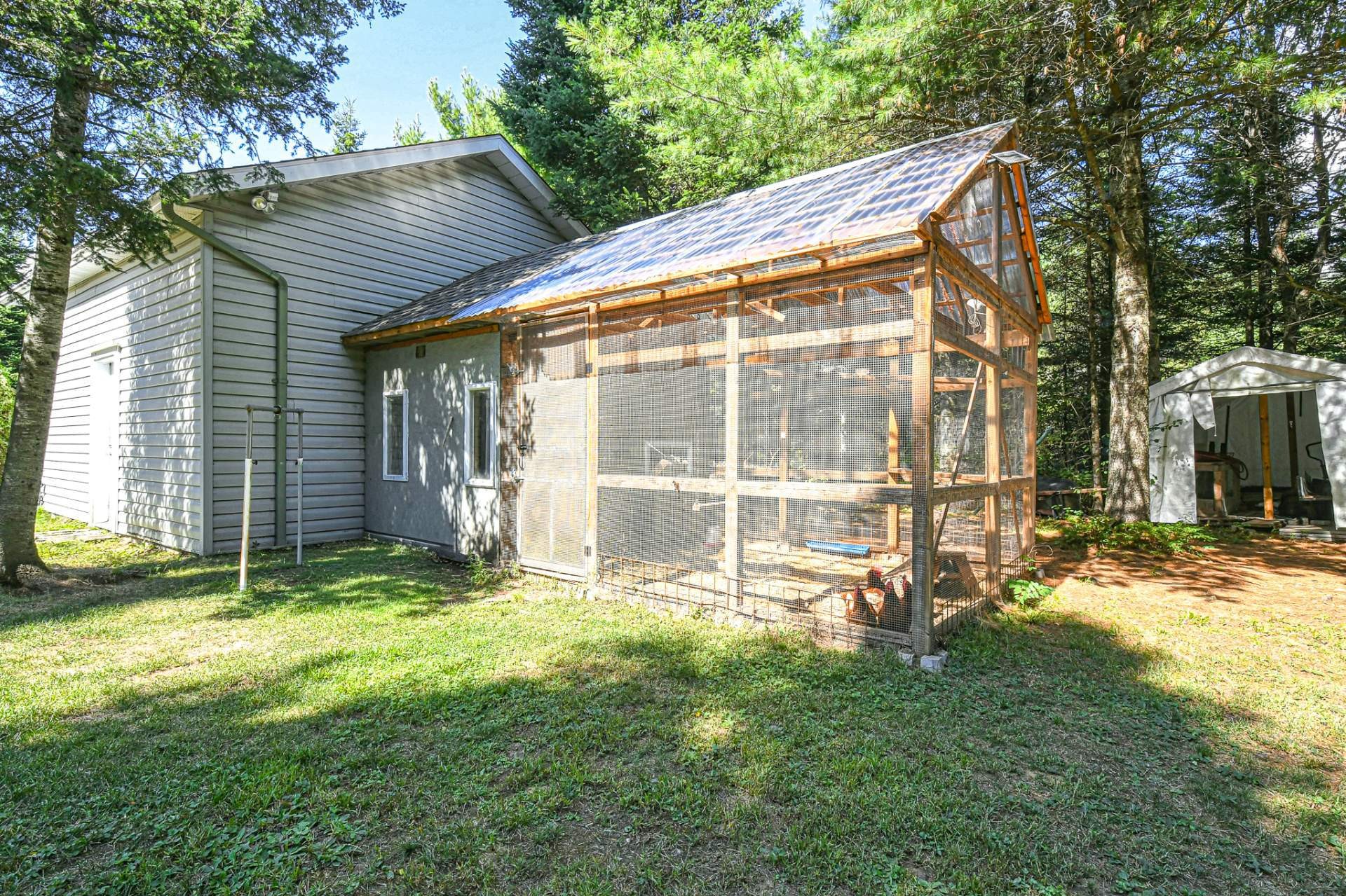 









465


Rue des Lilas

,
Sainte-Adèle,




QC
J8B0A1

