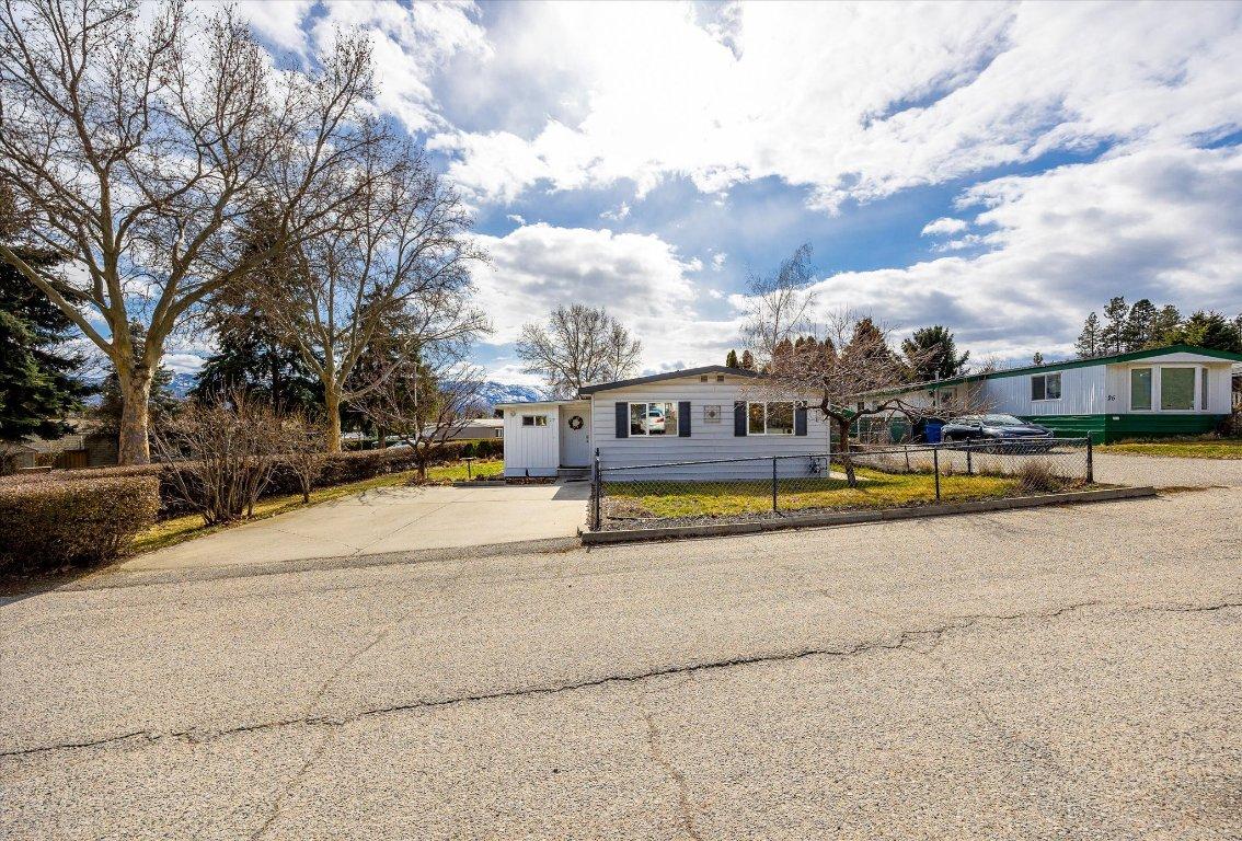 









2001


97

Highway, 27,
West Kelowna,




BC
V1Z 3M9

