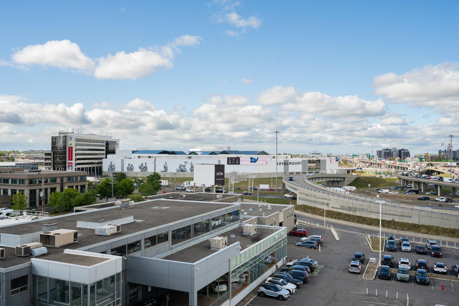 









2335


Ch. Manella

, 706,
Mont-Royal,




QC
H4P0B3

