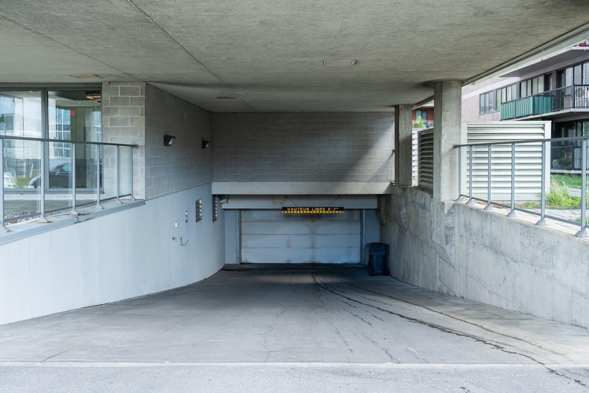 









2335


Ch. Manella

, 706,
Mont-Royal,




QC
H4P0B3

