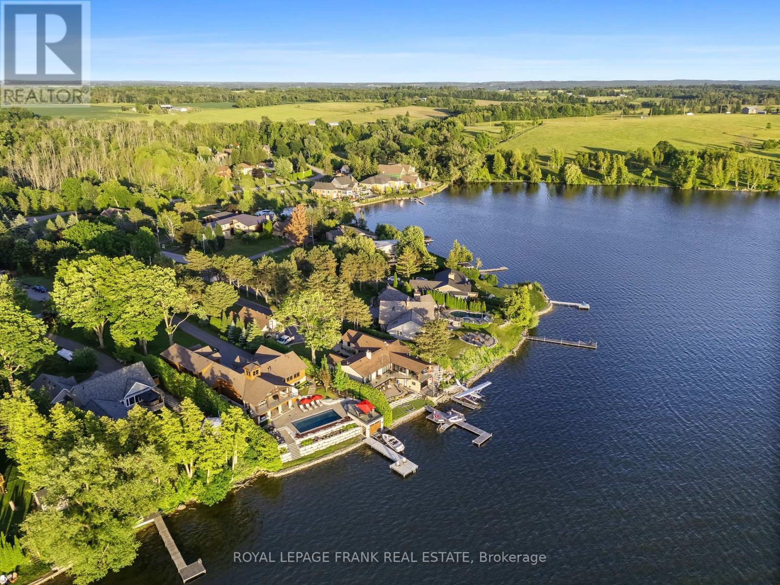 












257 STEPHENSON POINT ROAD

,
Scugog (Port Perry),




Ontario
L9L1B4

