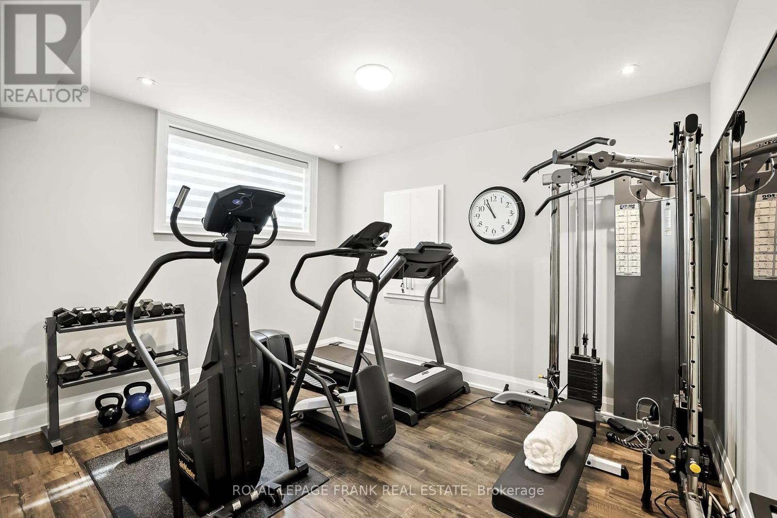 












52 WOOTTEN WAY N

,
Markham (Markham Village),




Ontario
L3P2Y4

