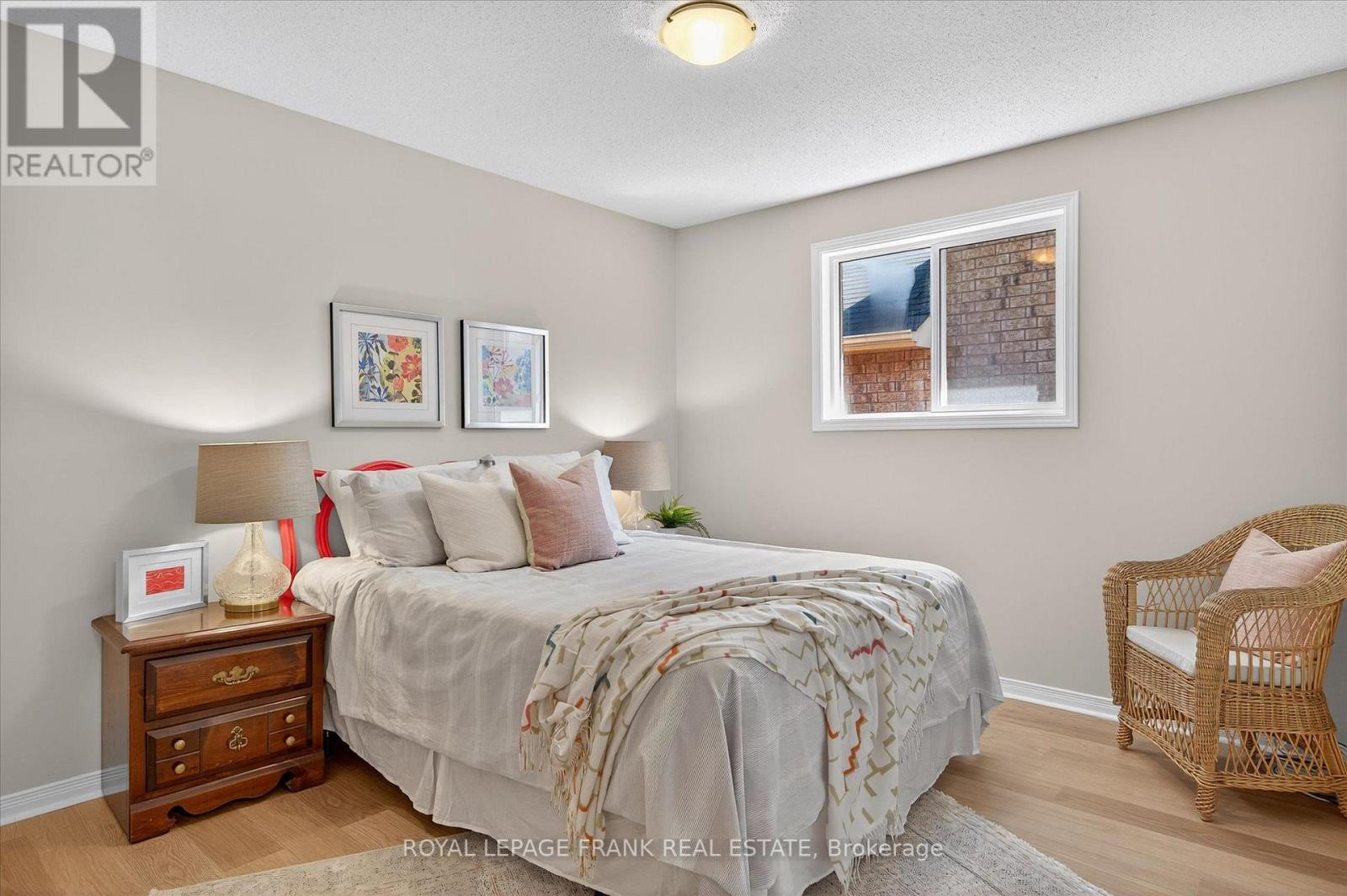 












3075 WESTRIDGE BOULEVARD

,
Peterborough (Monaghan Ward 2),




Ontario
K9K2K5


