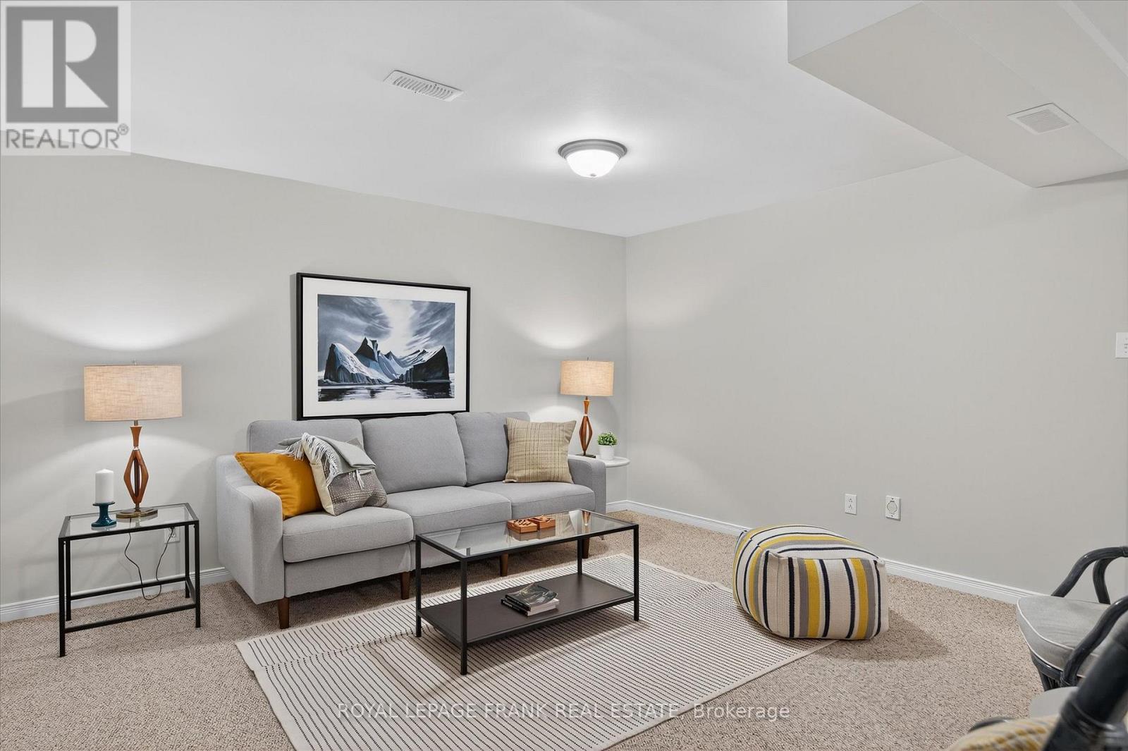 












3075 WESTRIDGE BOULEVARD

,
Peterborough (Monaghan Ward 2),




Ontario
K9K2K5

