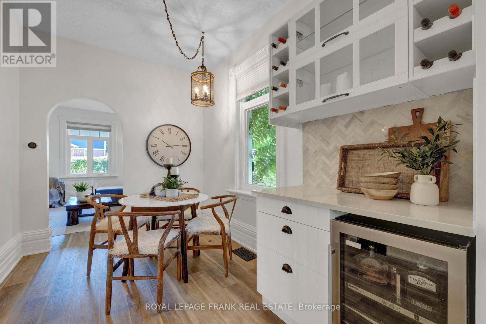 












18 NASSAU STREET

,
Selwyn,




Ontario
K0L2H0

