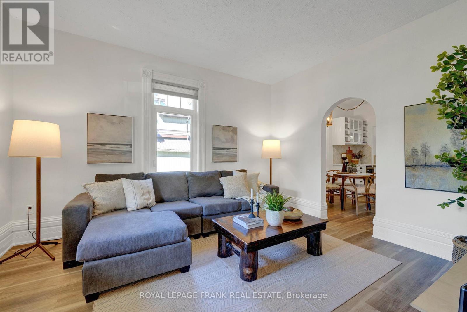 












18 NASSAU STREET

,
Selwyn,




Ontario
K0L2H0

