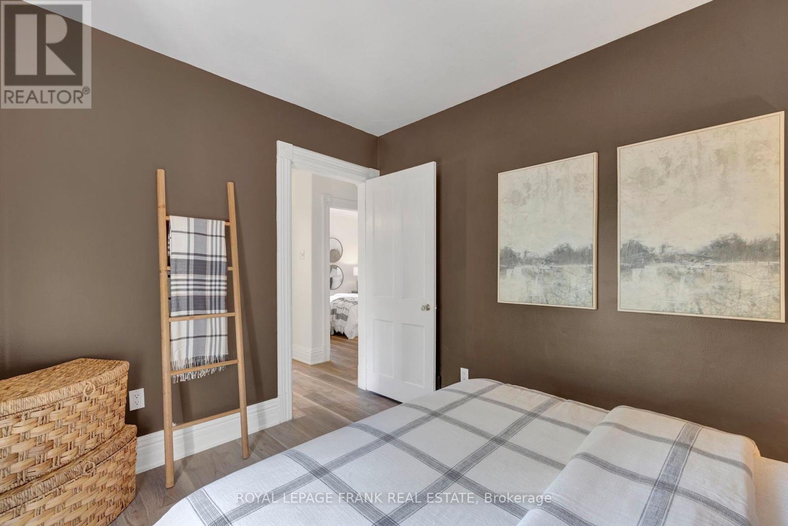 












18 NASSAU STREET

,
Selwyn,




Ontario
K0L2H0

