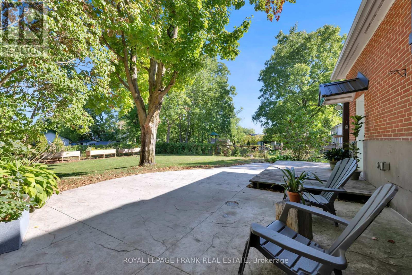 












18 NASSAU STREET

,
Selwyn,




Ontario
K0L2H0

