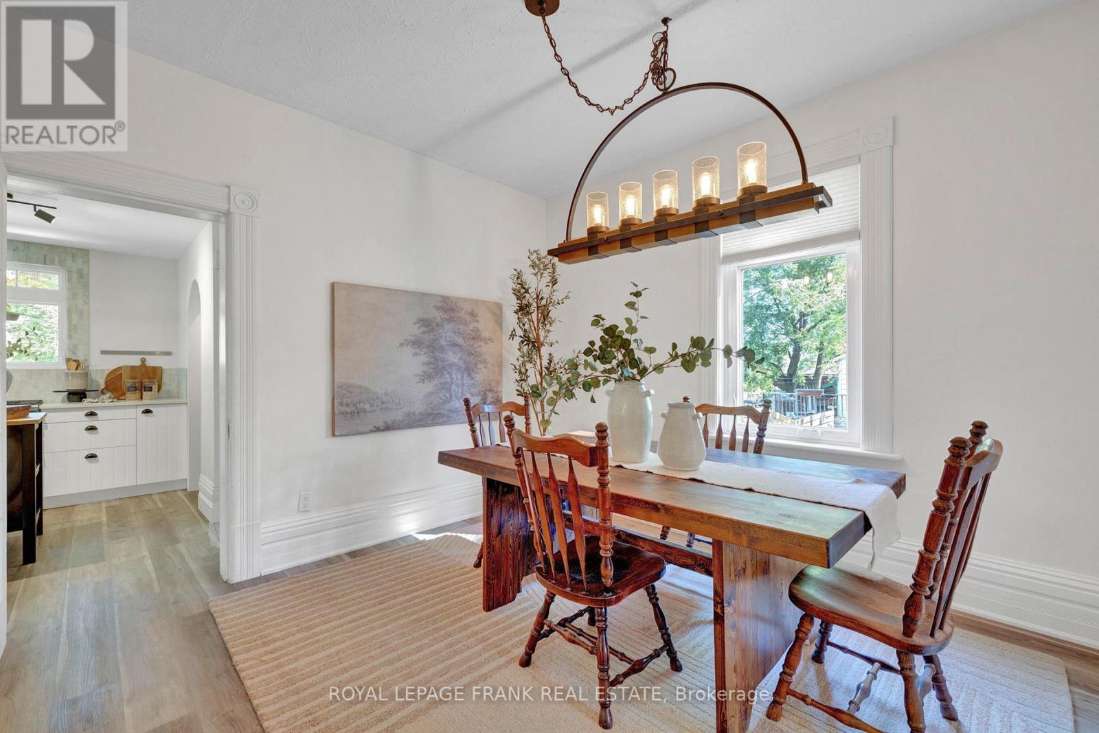 












18 NASSAU STREET

,
Selwyn,




Ontario
K0L2H0

