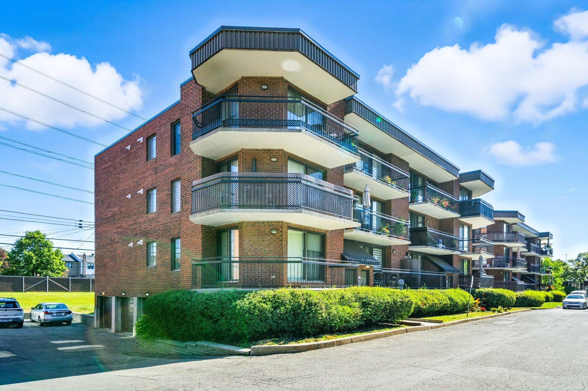 









7241


Av. de l'Alsace

, 102,
Montréal (Anjou),




QC
H1J2K5

