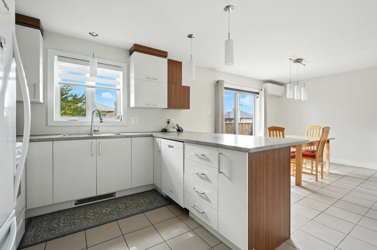 









41


Rue des Plaines

,
Saint-Anselme,




QC
G0R2N0

