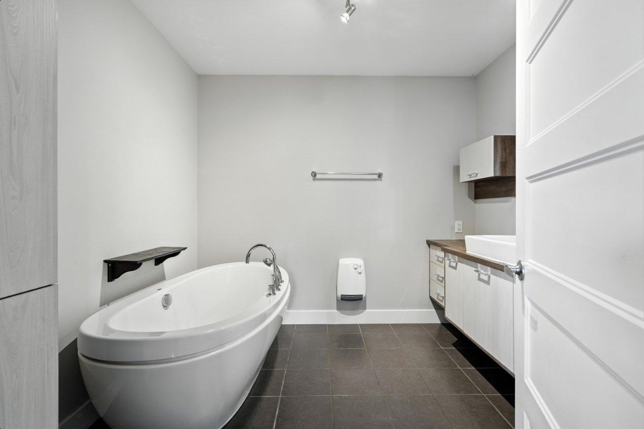 









41


Rue des Plaines

,
Saint-Anselme,




QC
G0R2N0


